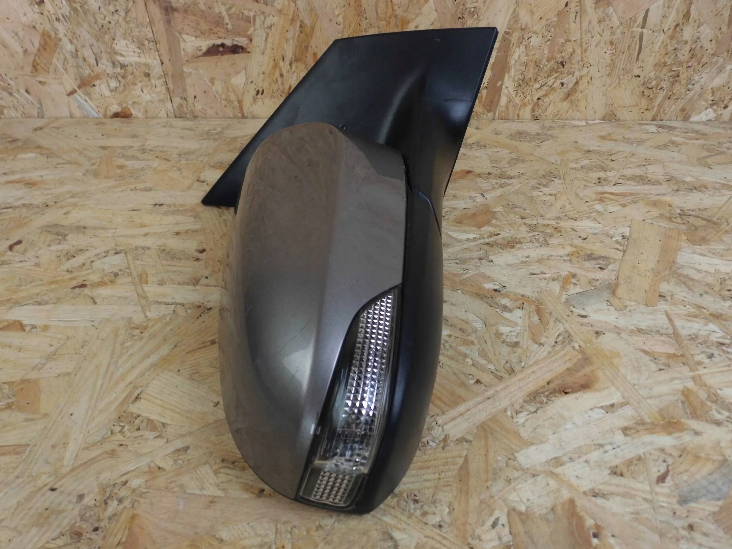 Toyota Auris II LIFT mirror right 7-PIN