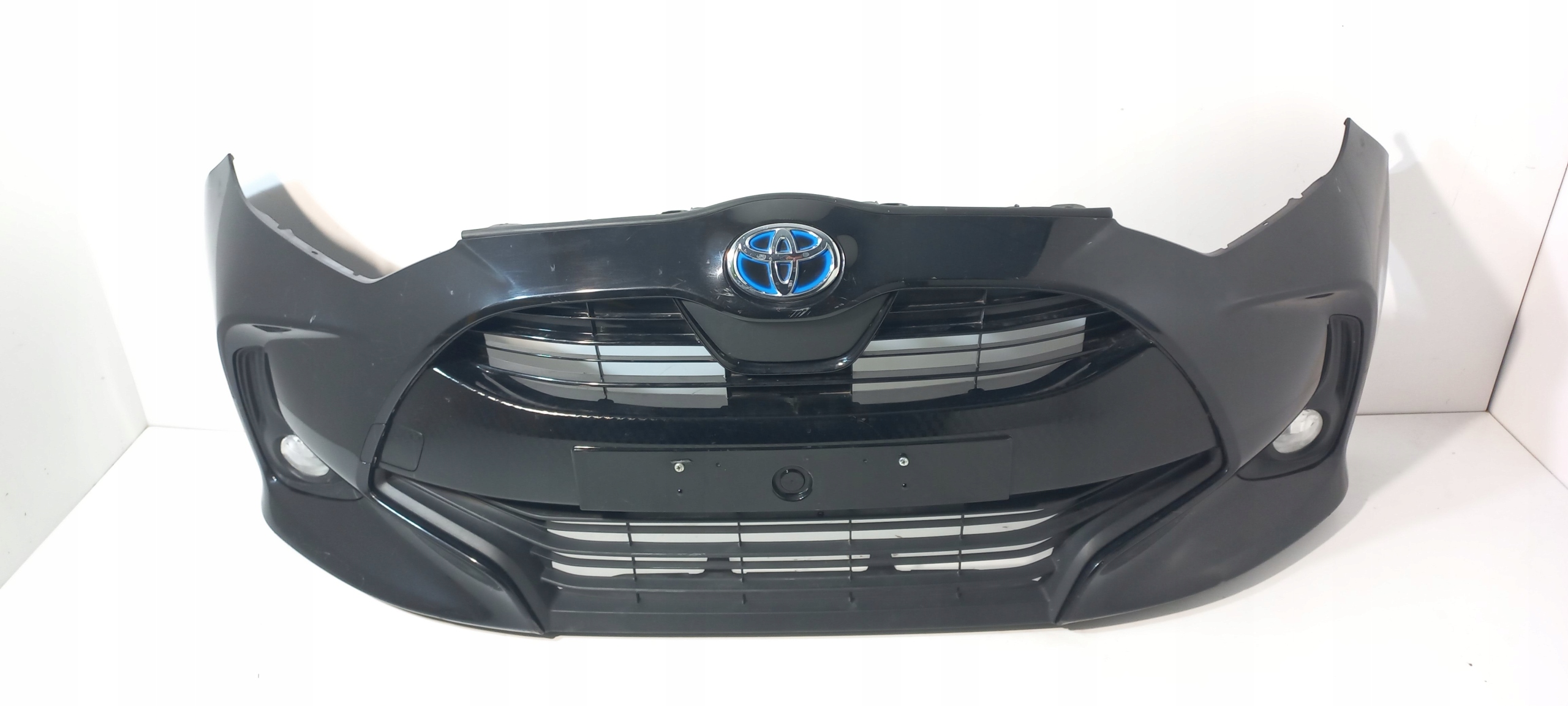 Toyota Yaris IV front bumper complete 209 (ZD28)