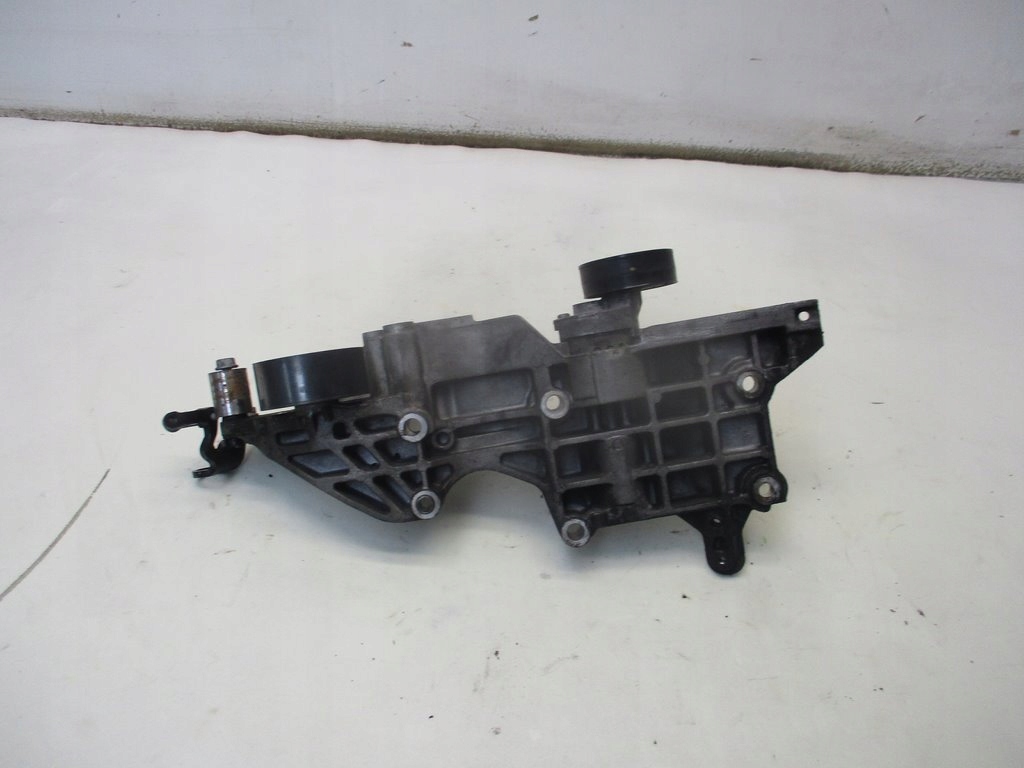лапа основа генератора OCTAVIA II 2.0 tdi
