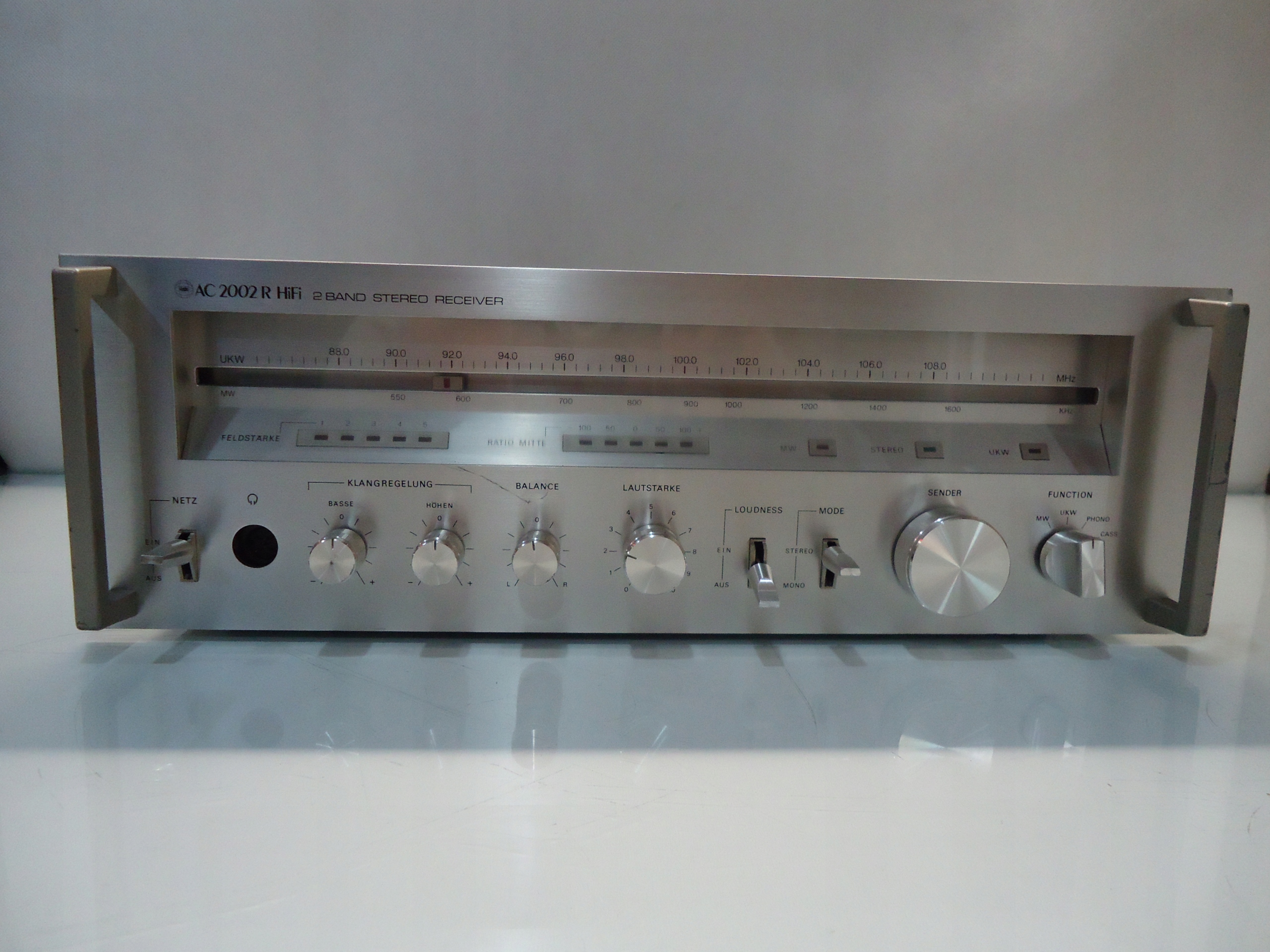 AMPLITUNER STUDIO AC 2002 R Marka Studio