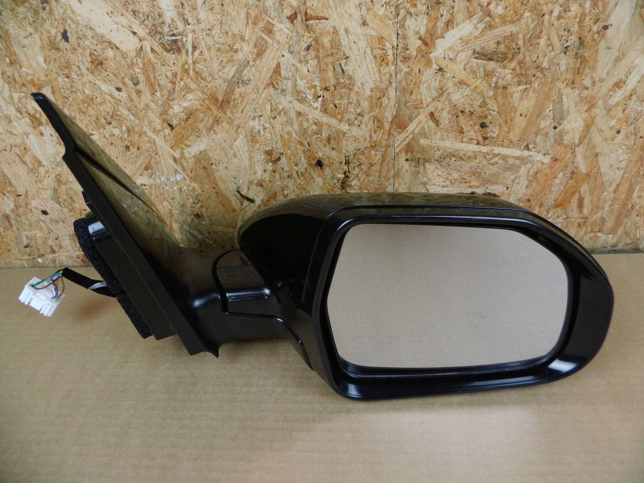 KIA EV2 mirror right 8 - of cables (vertical)