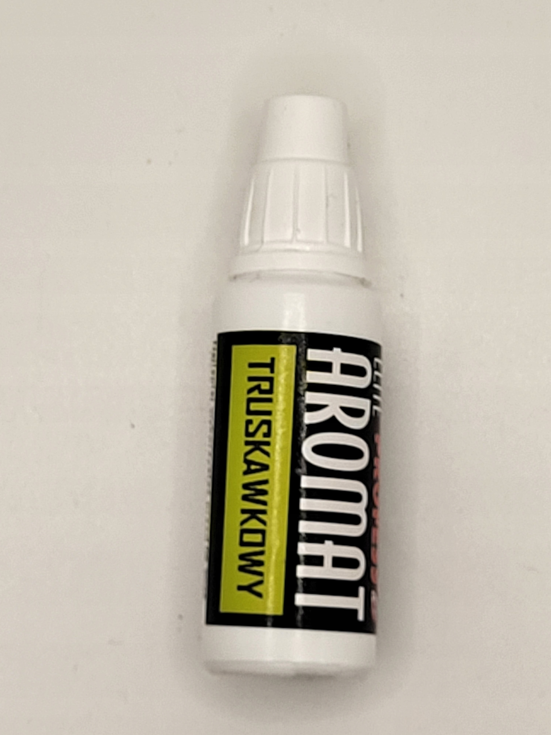 Aromat atraktor wędkarski Profess Truskawka 12ml