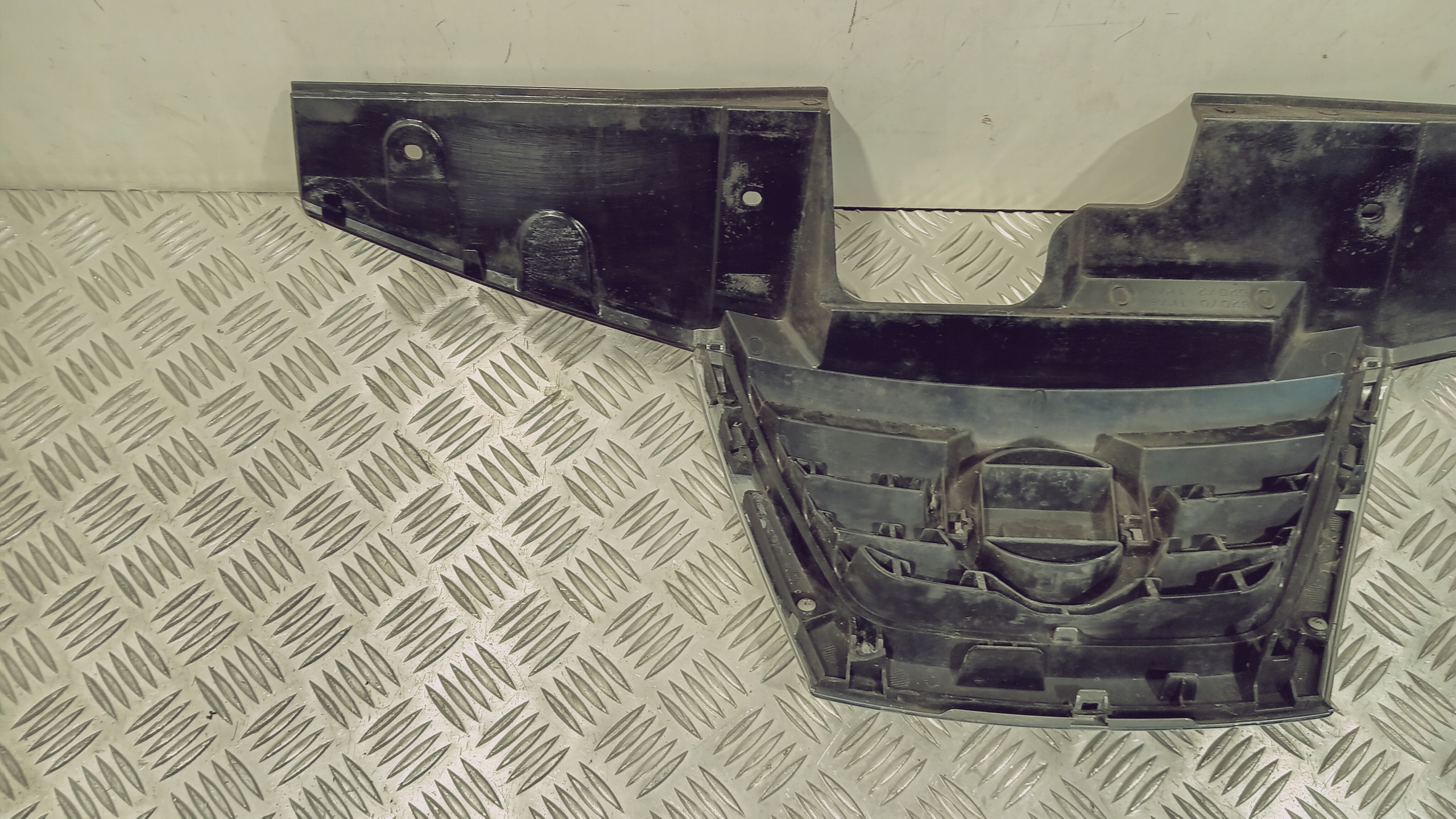 Nissan Juke F15 Kühlergrill FRONTGRILL Kühlergitter 620751KA6A - Thumbnail 9