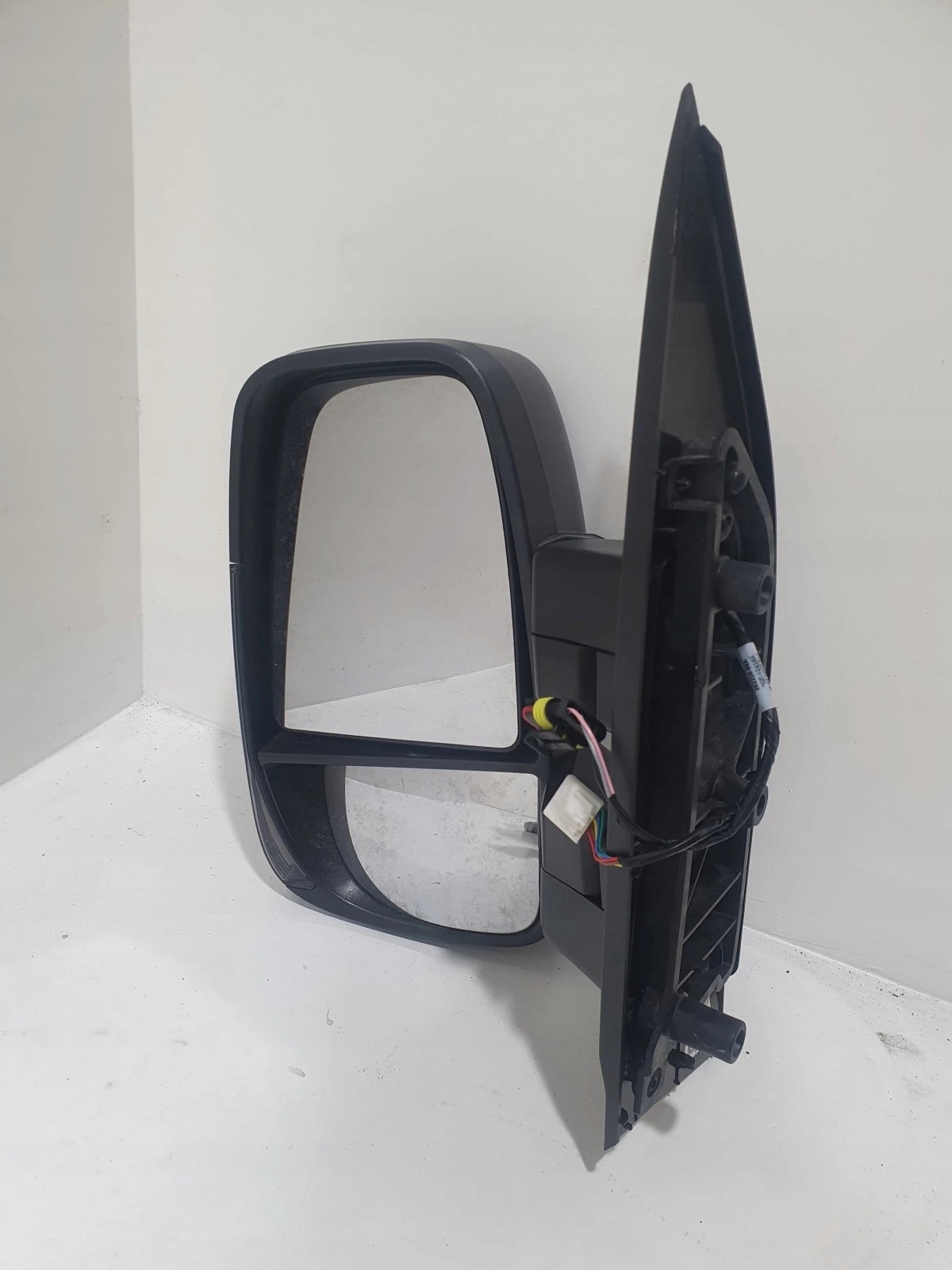 LUSTERKO LEWE ELEKTRYCZNE IVECO DAILY 2014-