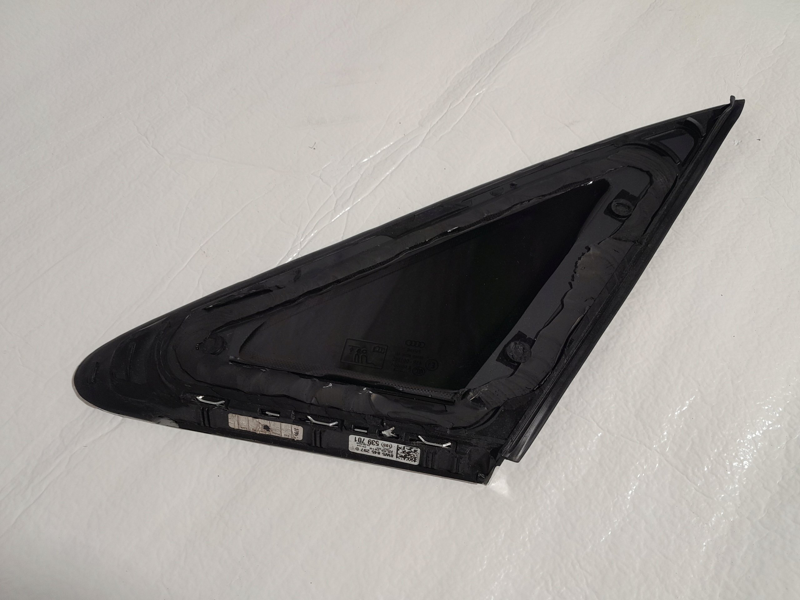 AUDI A4 B9 window bodywork left rear part 2018 8W5845297D