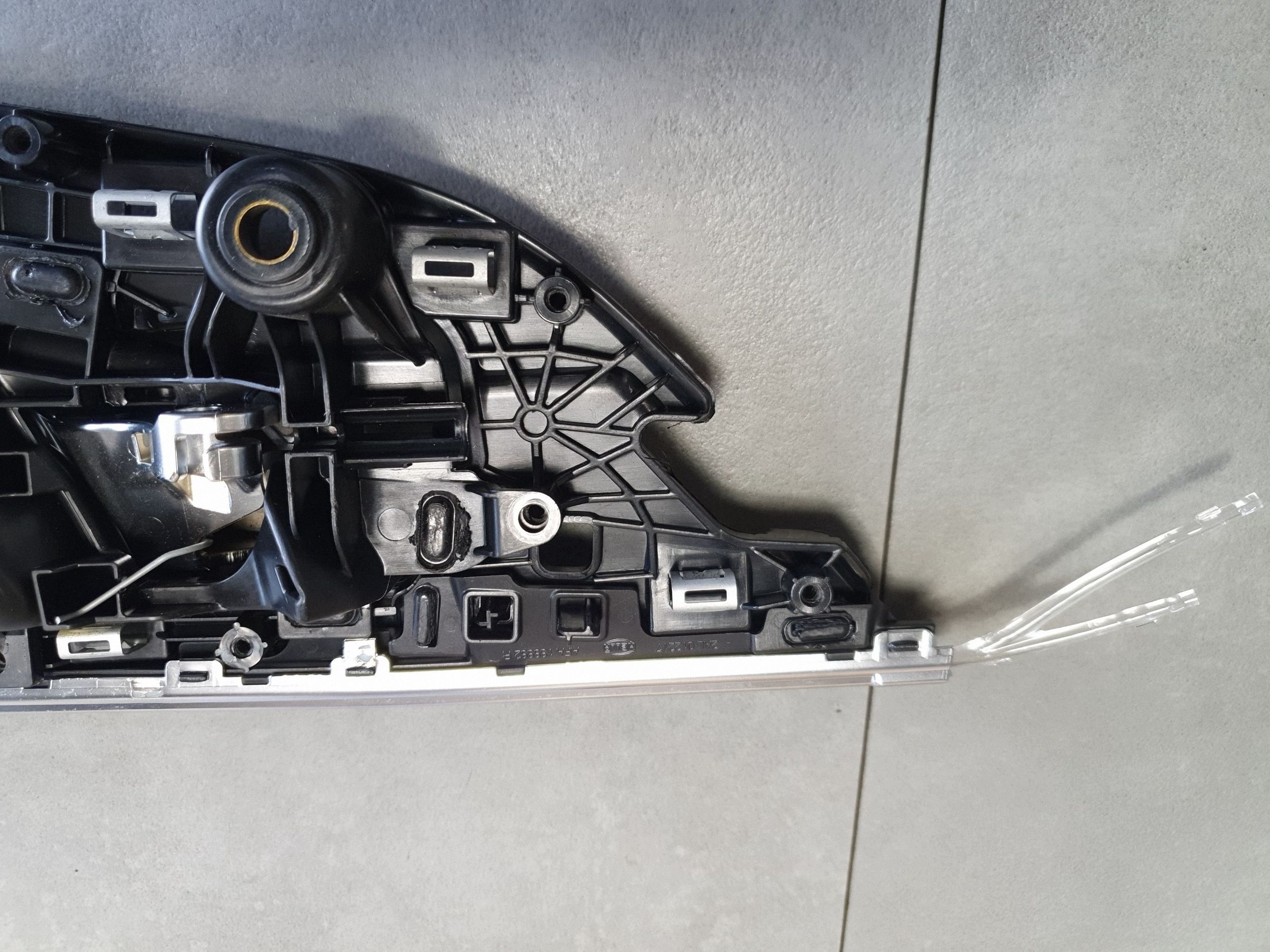 Audi Q7 4M handle inner right rear part rear 4M0839020C