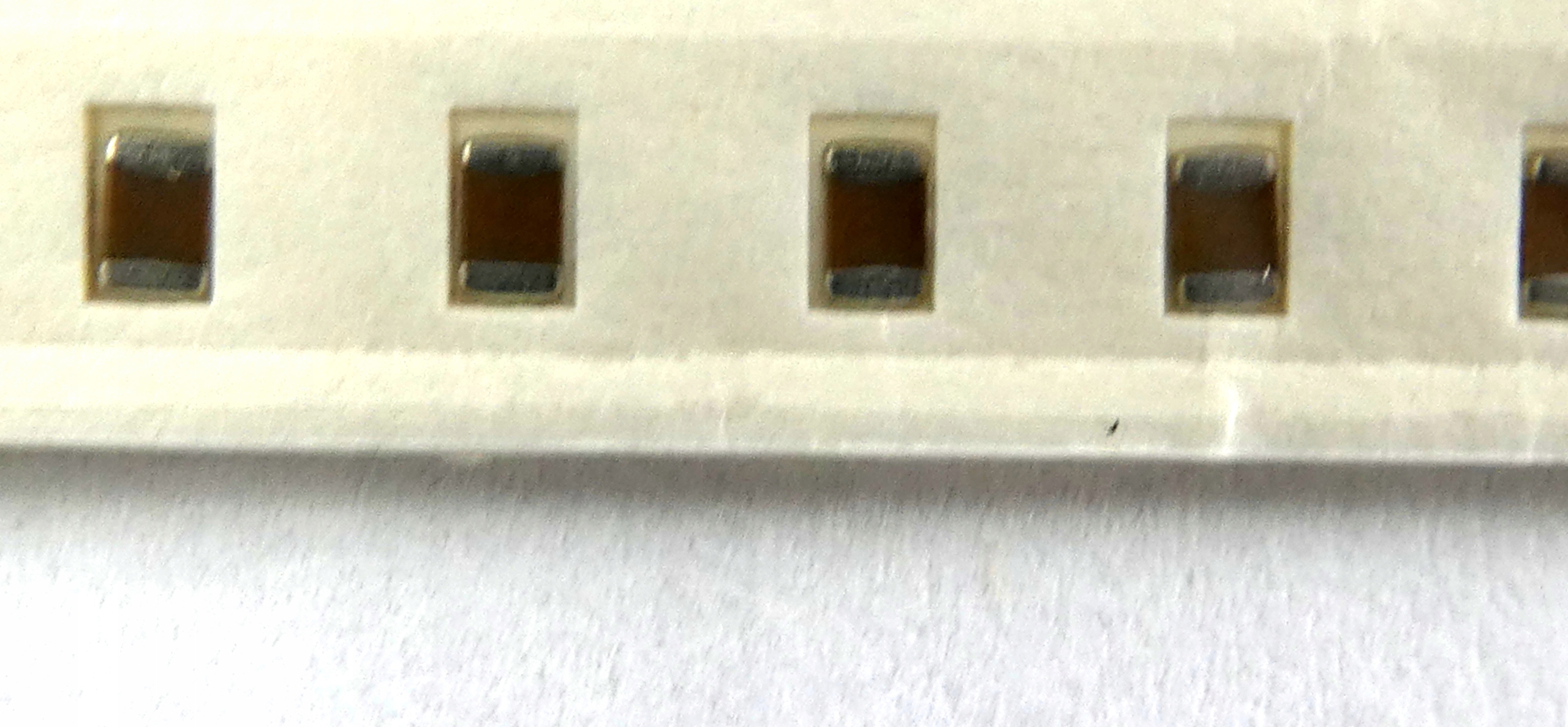 

Ceramiczny MLCC 0,01uF 10nF 20% 200V DC 100szt