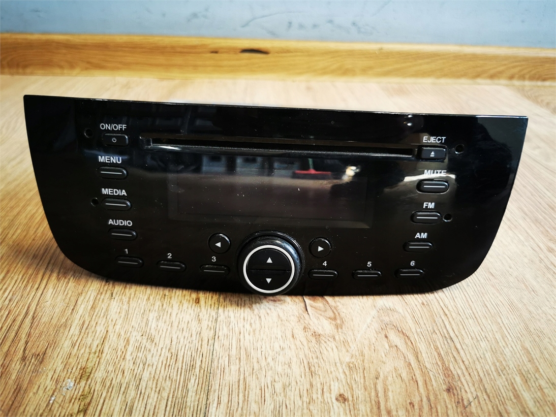 FIAT PUNTO EVO ОРИГИНАЛЬНЫЙ CD РАДИО DELPHI
