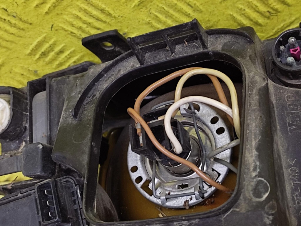 AUDI A4 B5 REFLEKTOR Licht links vorne