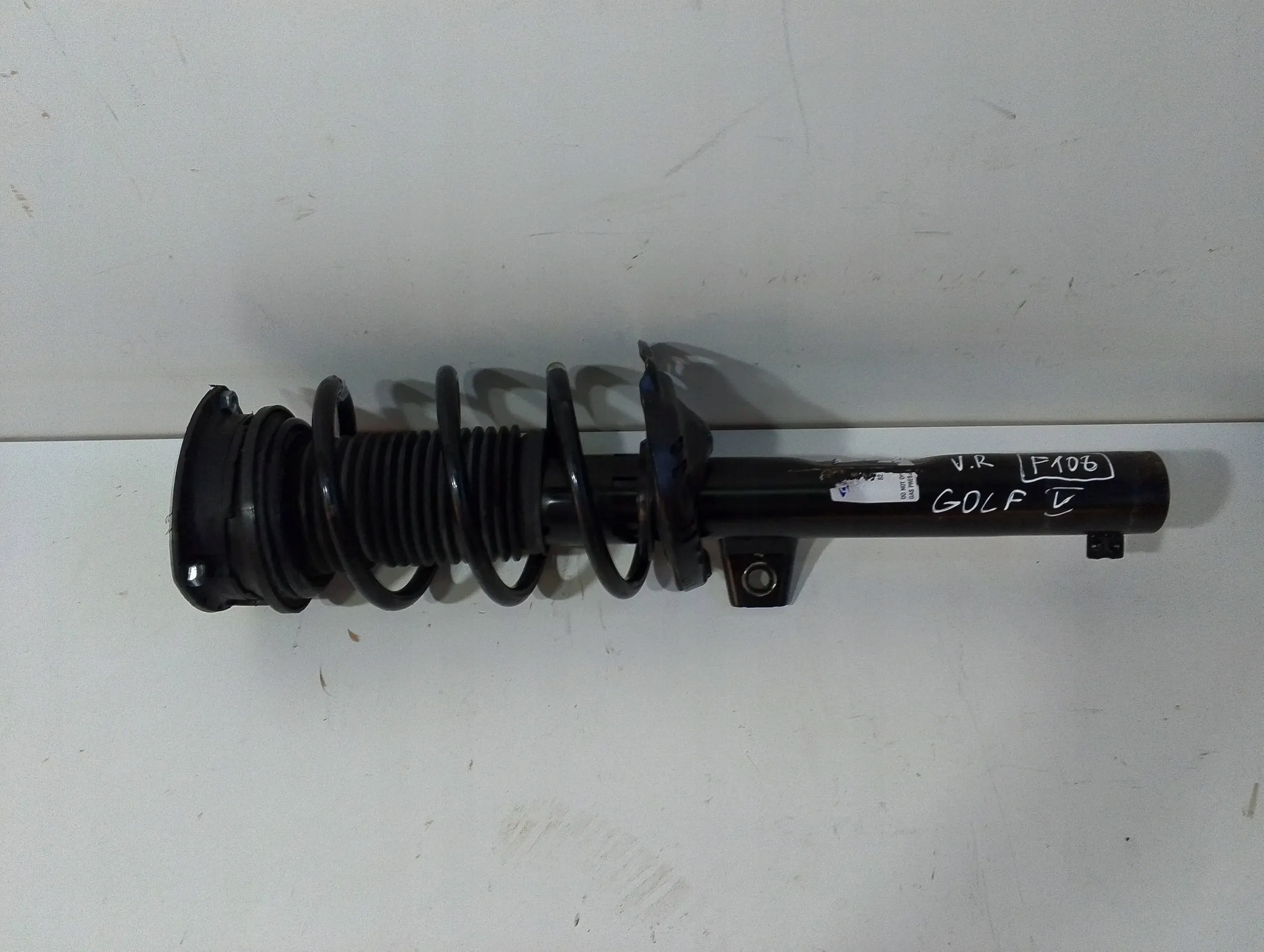 VW GOLF VII shock absorber front right (F108)