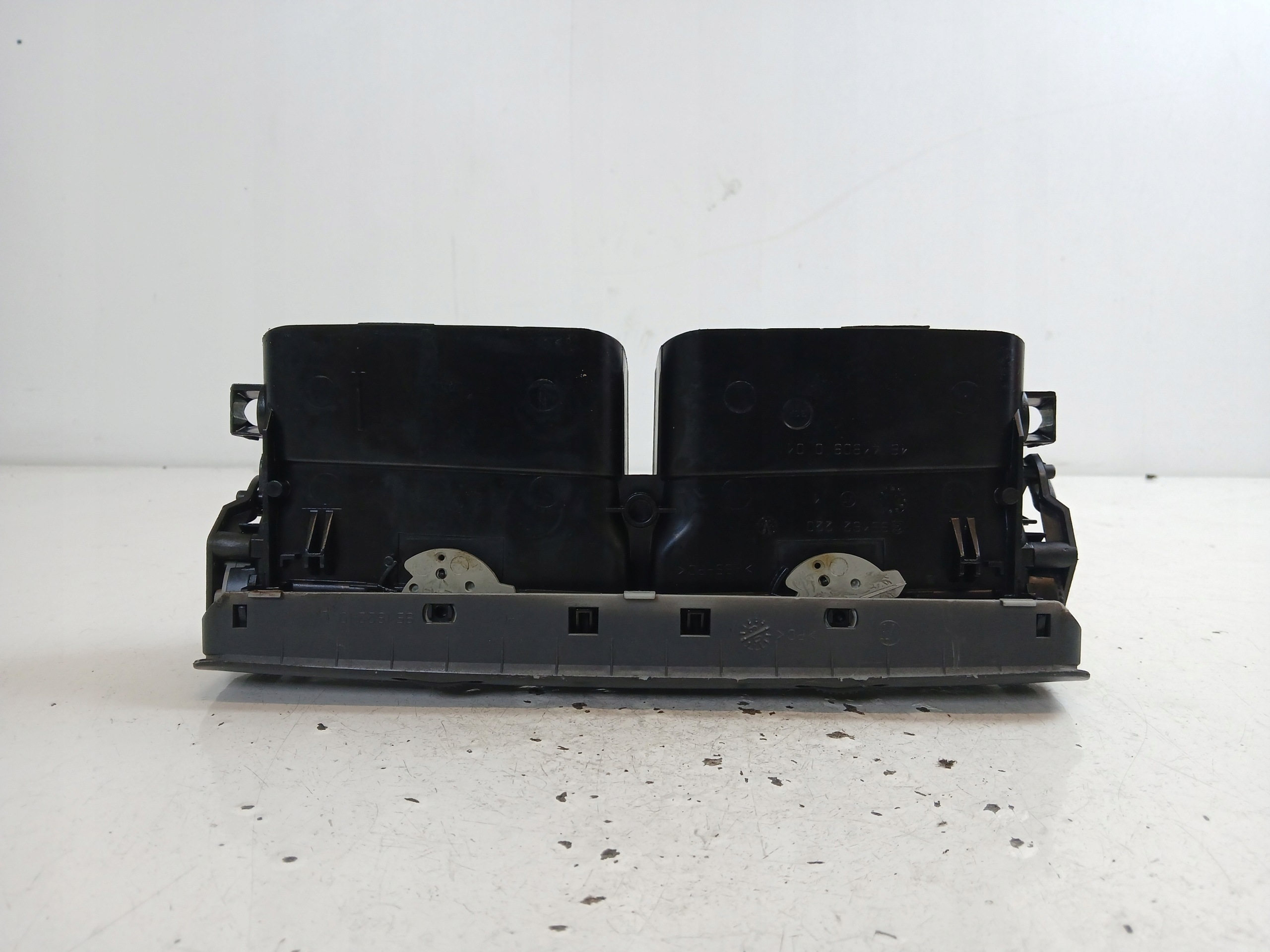 VW PASSAT B5 LIFT grid air conditioning devices central 3B0819728D