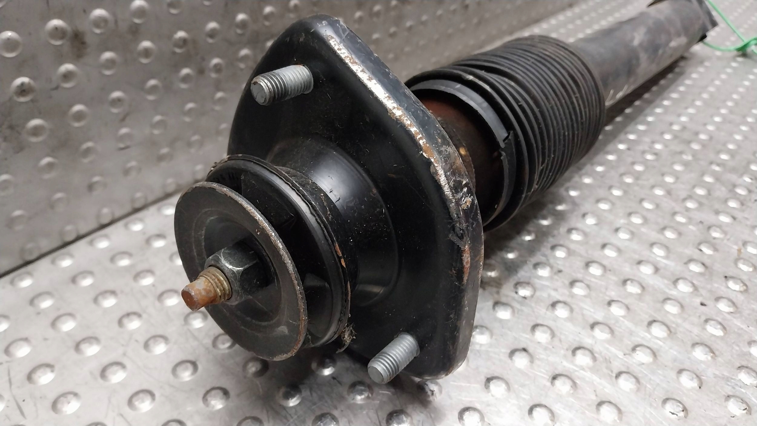 shock absorber left right rear part 1096278 BMW X5 E53