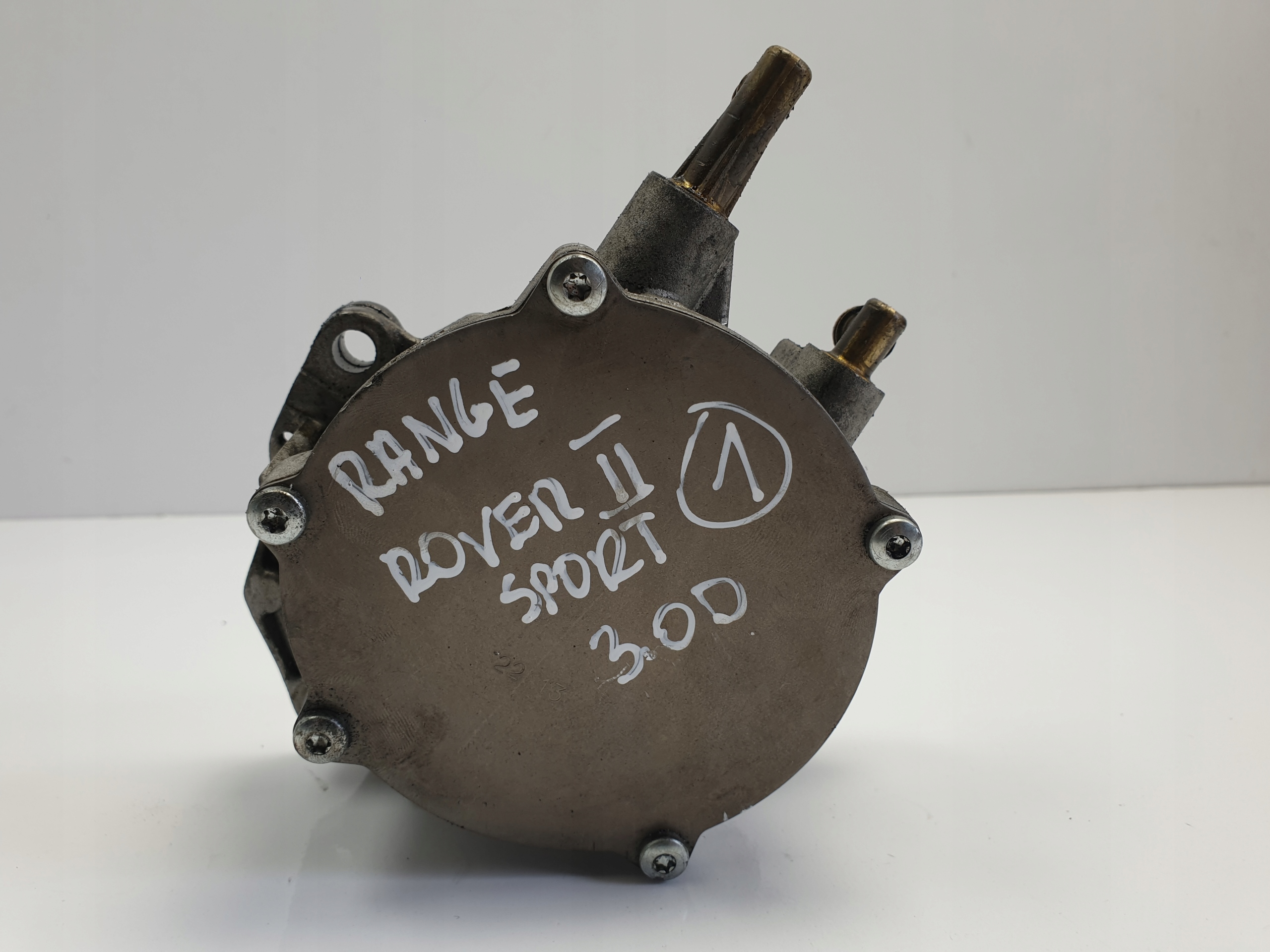 9H2Q-2A451-BE - Range Rover Sport II 3.0 D вакуумний НАСОС