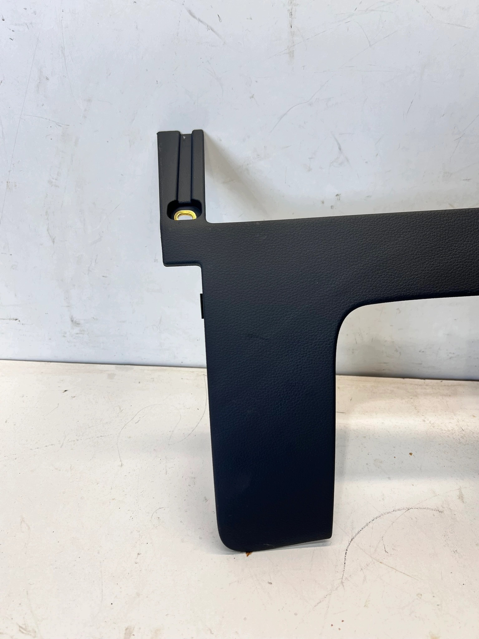 cover below steering wheel, SZTYCE AUDI A3 8V 8V1863075B