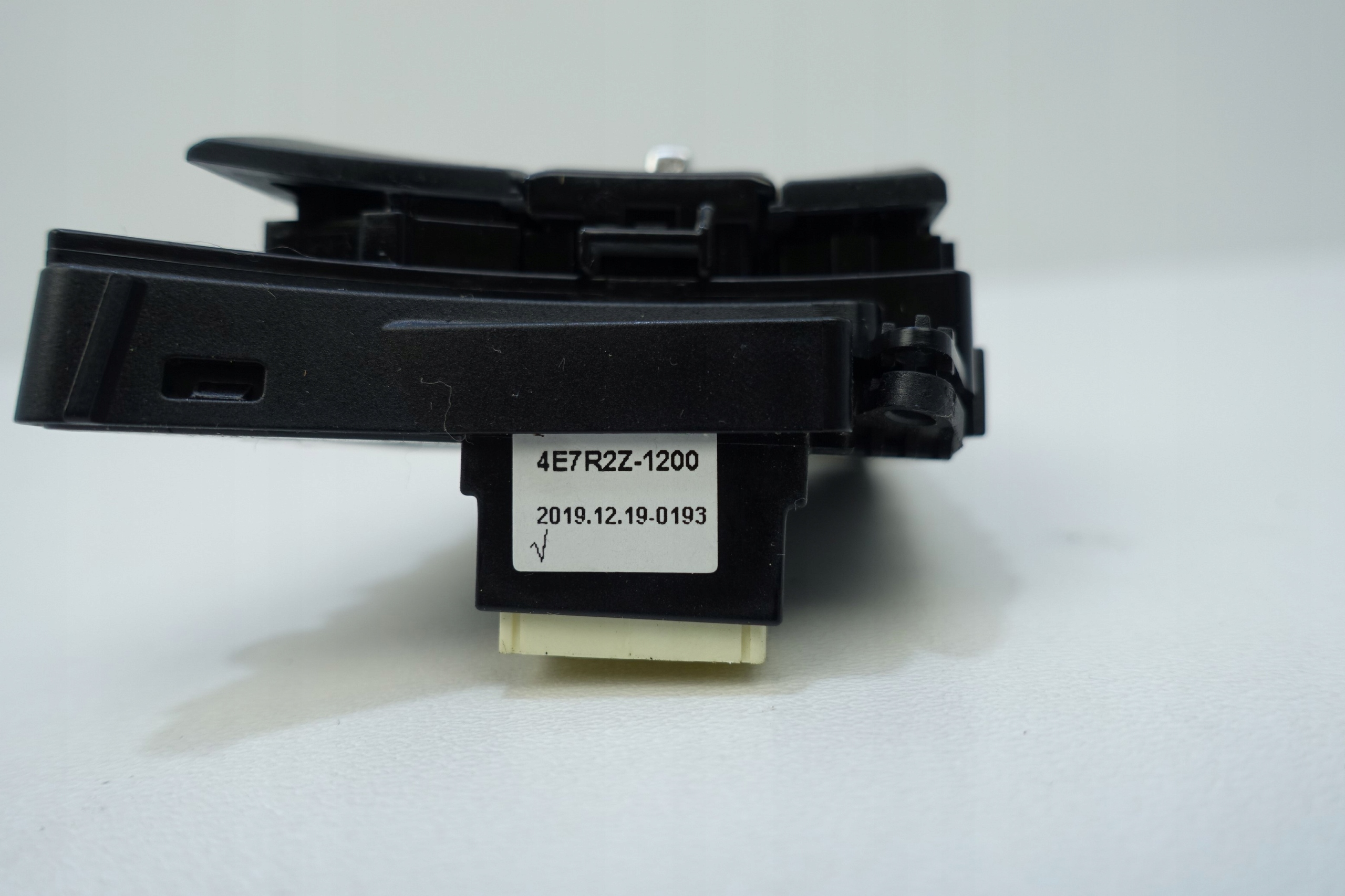 control panel switch of the steering wheel HYUNDAI