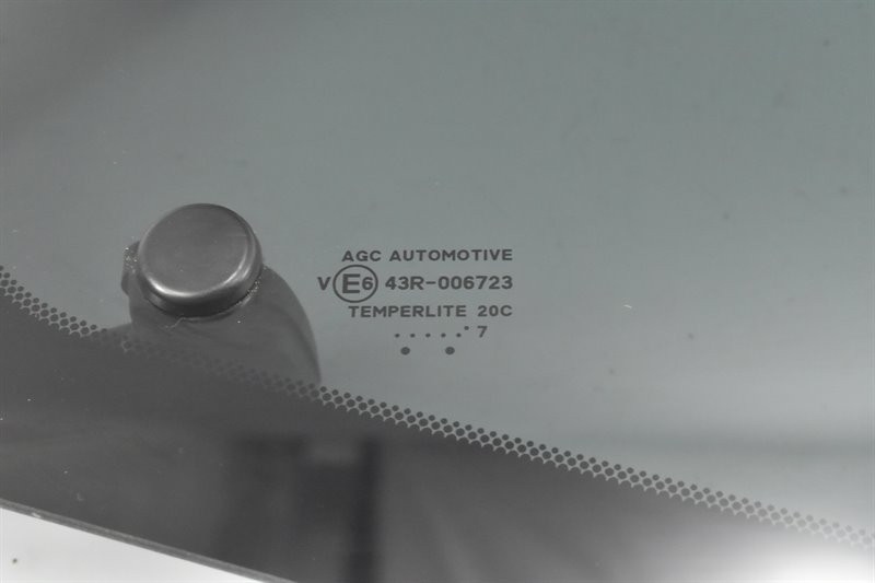 SZYBA DRZWI PRAWY TYŁ 681300H130 TOYOTA AYGO II 5D Stan opakowania zastępcze