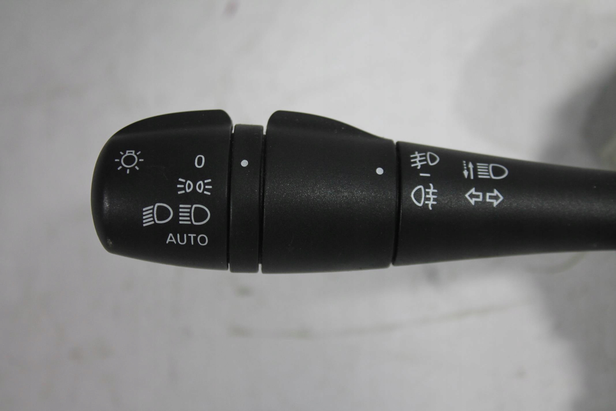 commande levier commodo sous volant commodo RENAULT CLIO IV 12