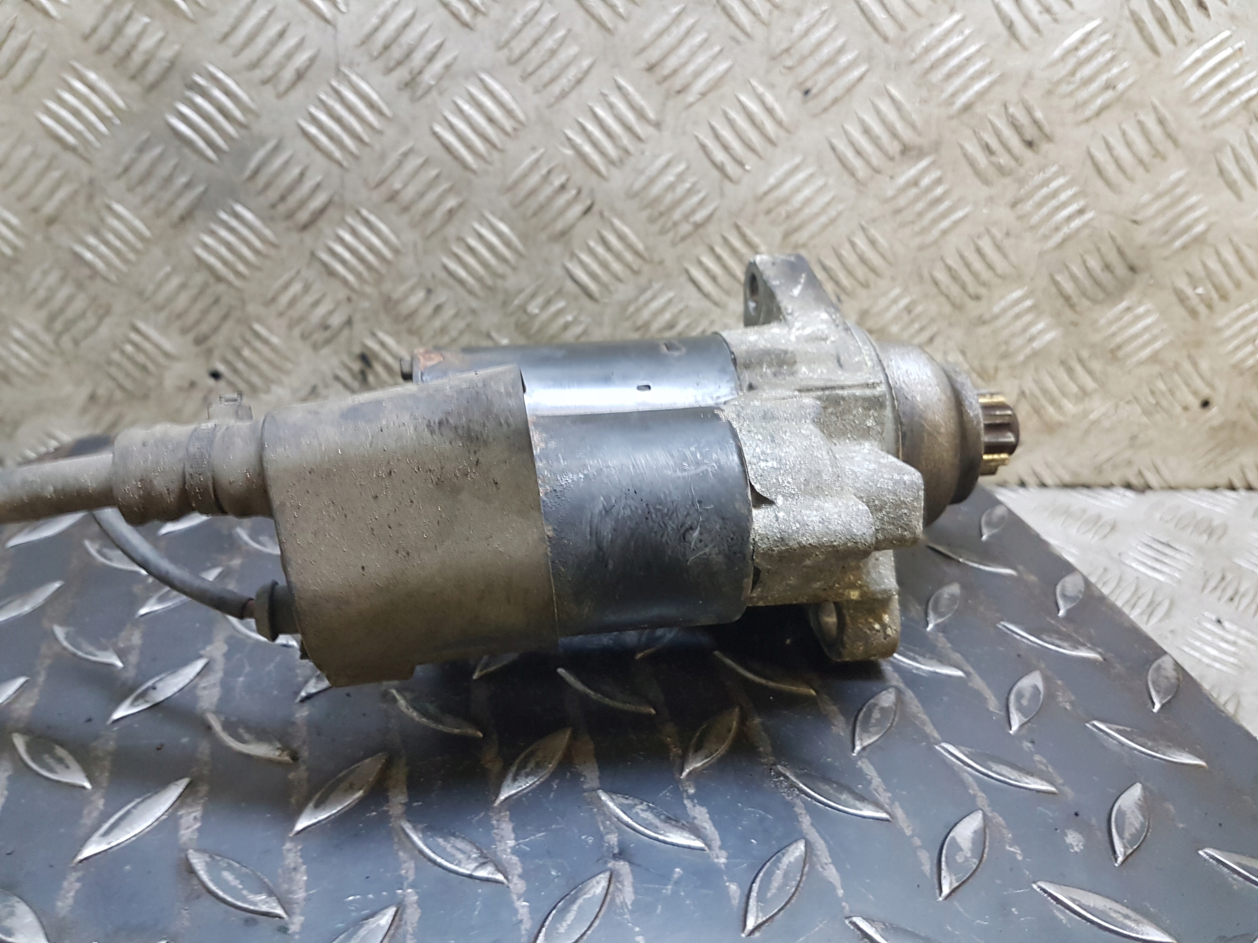 startér AUDI A3 8P 0001120408