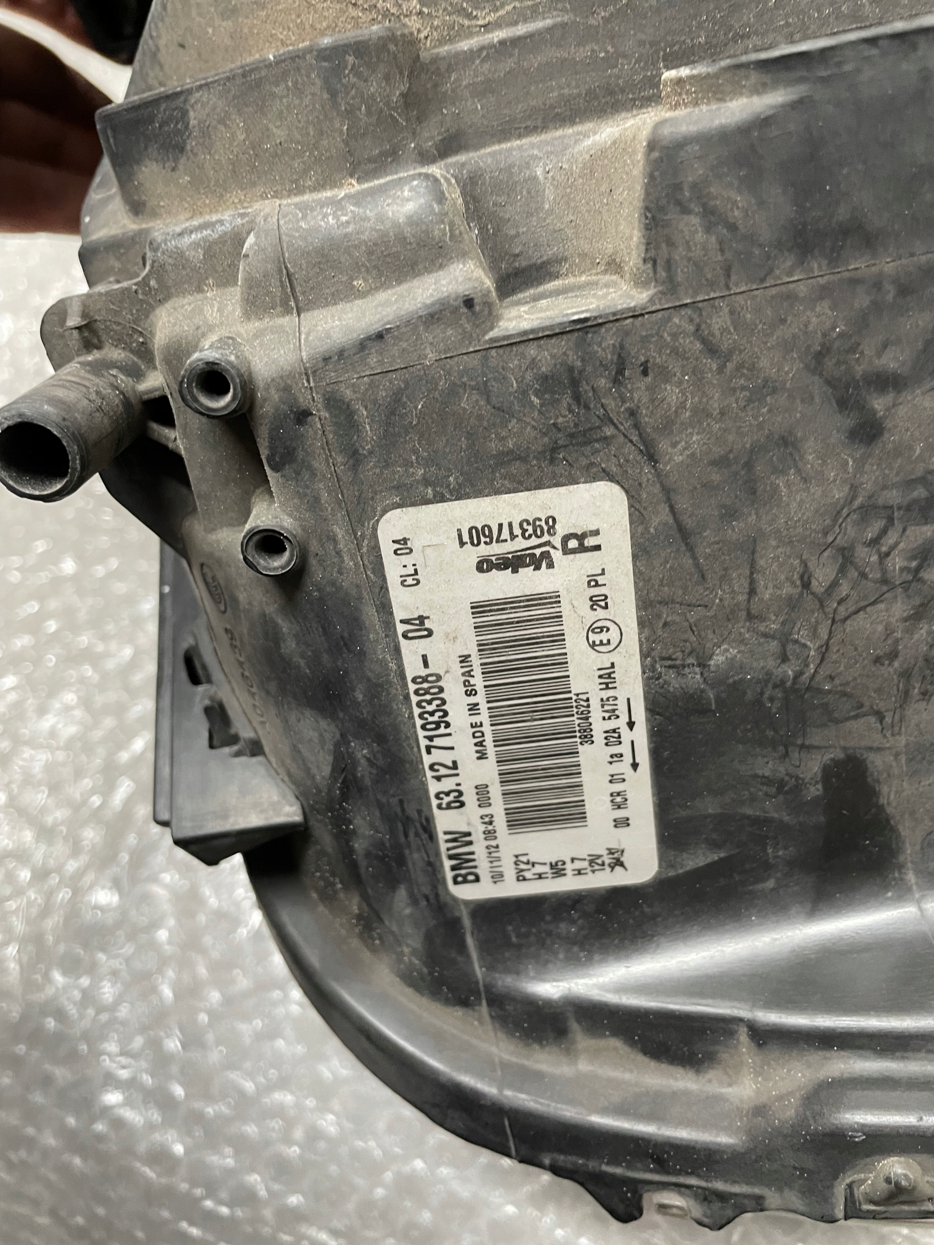 BMW 1 E87 E81 E82 рестайлинг фара правая 7193388