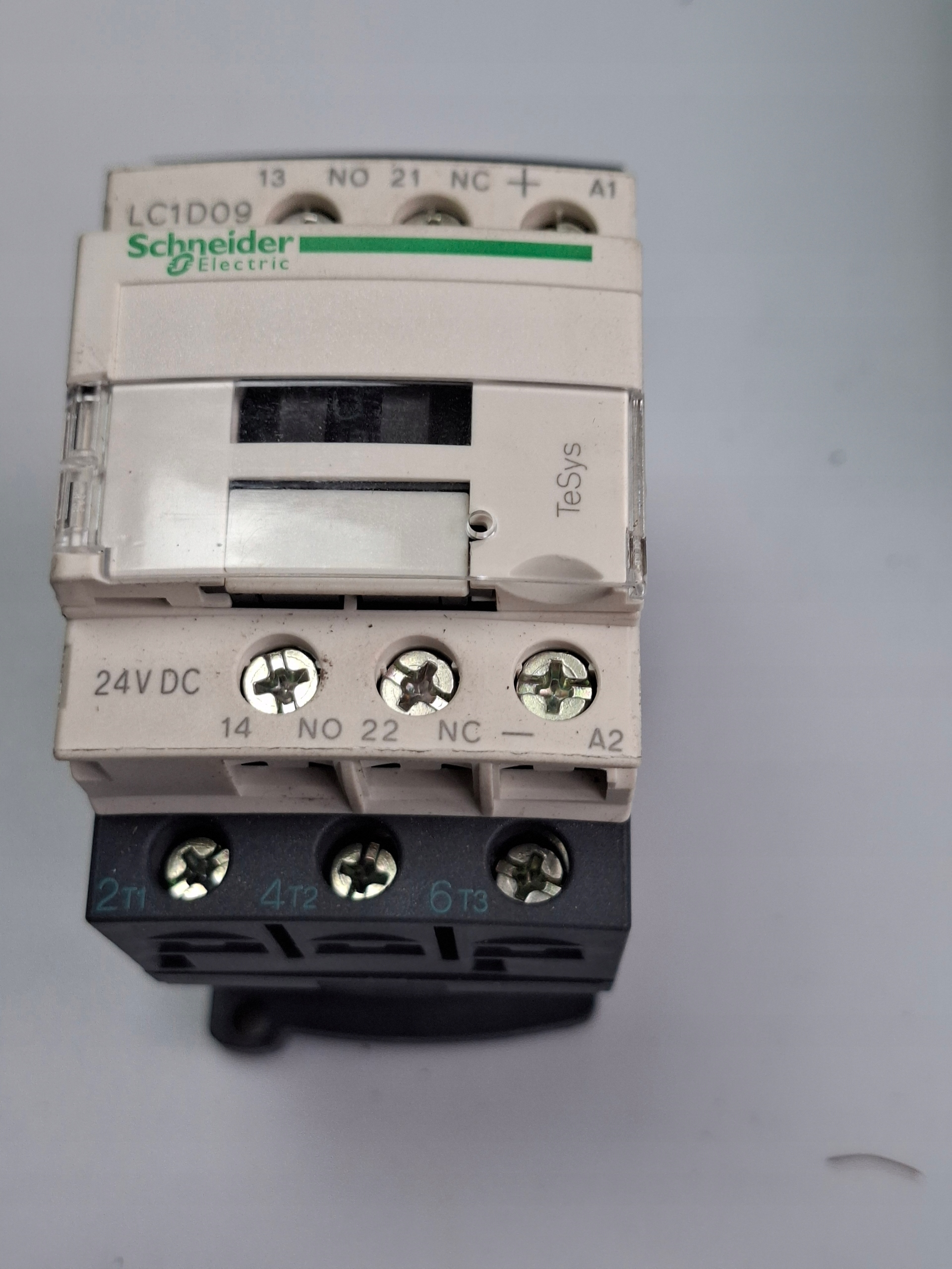 Stykač výkonu Schneider Electric LC1D09BD 24V DC