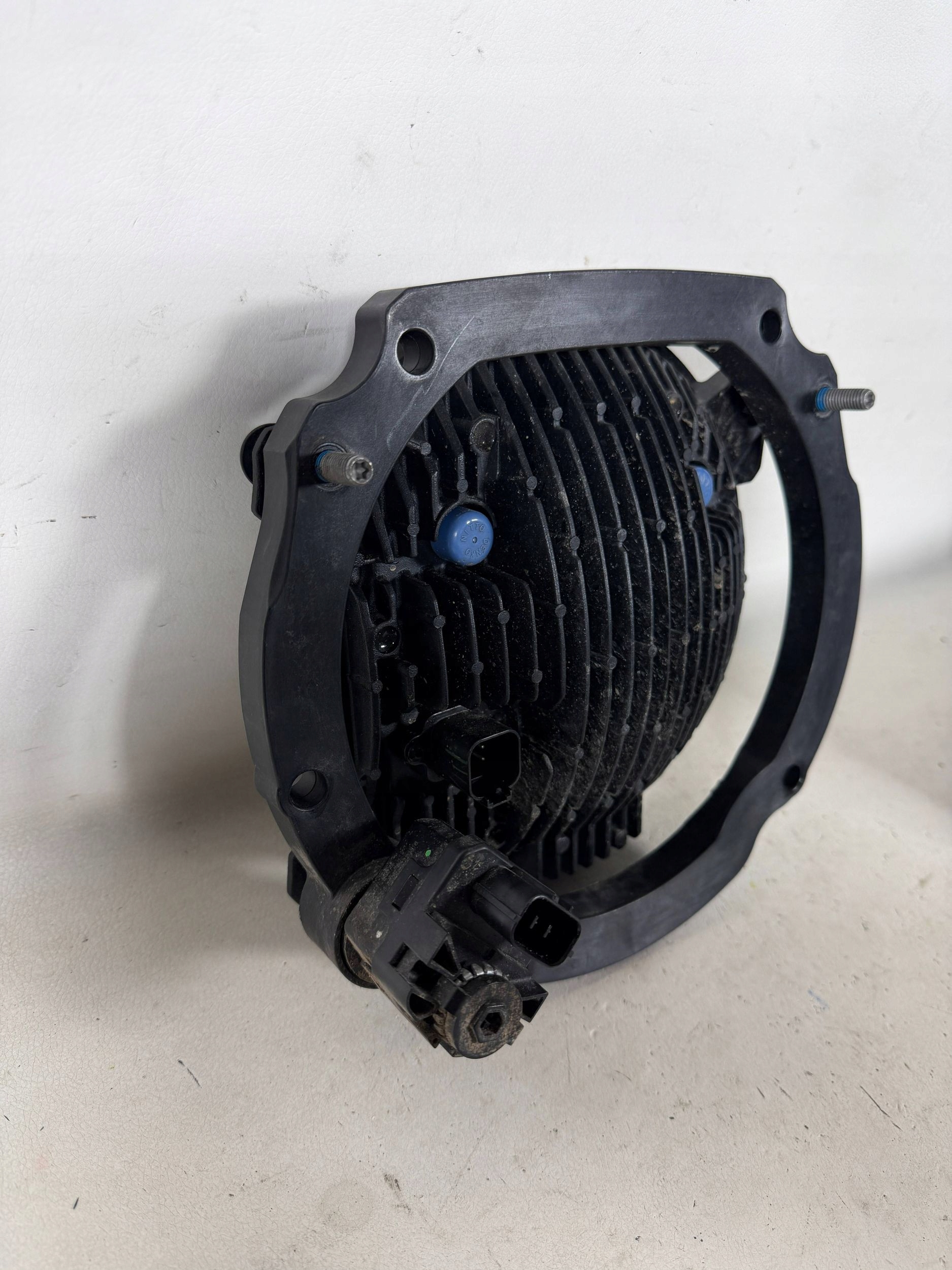 Ineos Grenadier 20221019l1155 light left front front