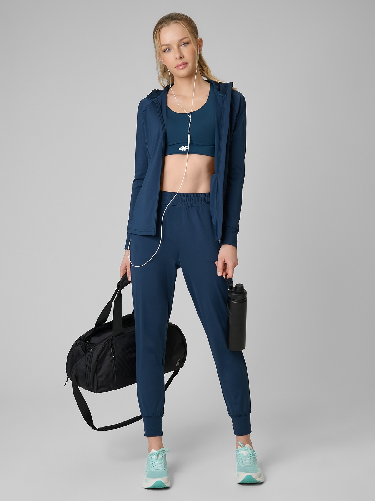 4F Dámské Tréninkové Kalhoty Tyrkysové Velikost 46 Regular Rychleschnoucí XL