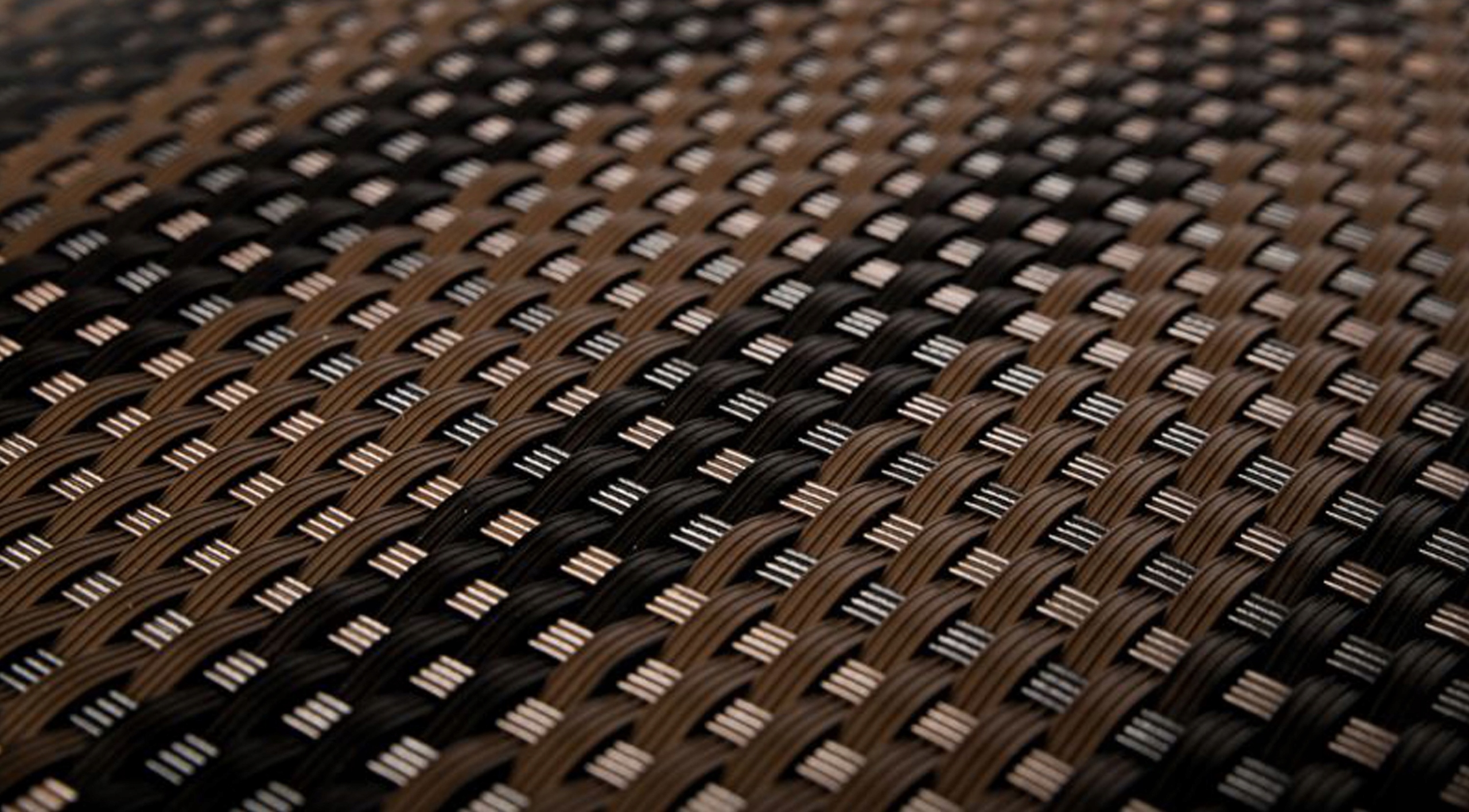 Balkonová podložka technorattan 300 x 110 cm, oboustranná, mix hnědé barvy RD06 pásky