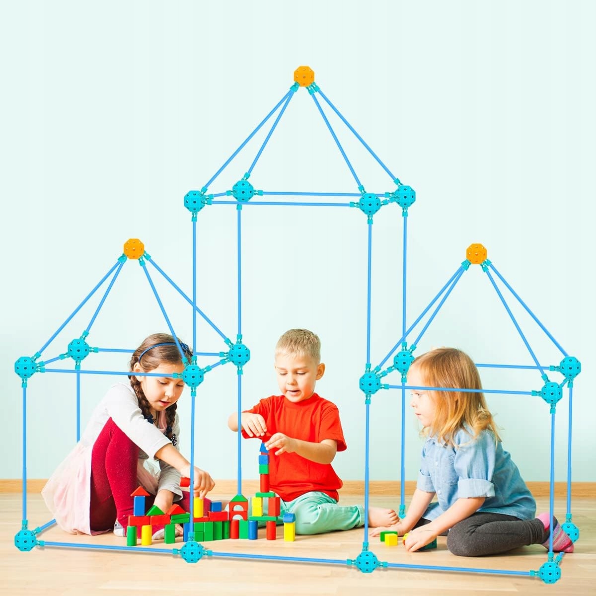 SŁOMKI KONSTRUKCYJNE DO BUDOWY DOMKU MOCNO TRZYMAJĄ 132 EL. DŁUGIE RURKI Wiek dziecka 3 lata +