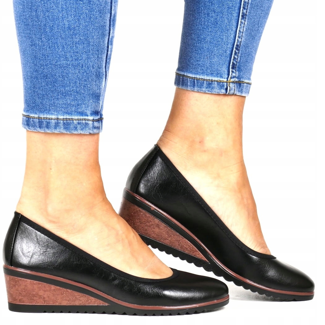 iButy Czółenka Buty Damskie Na Koturnie Czarne Klasyczne Stabilne