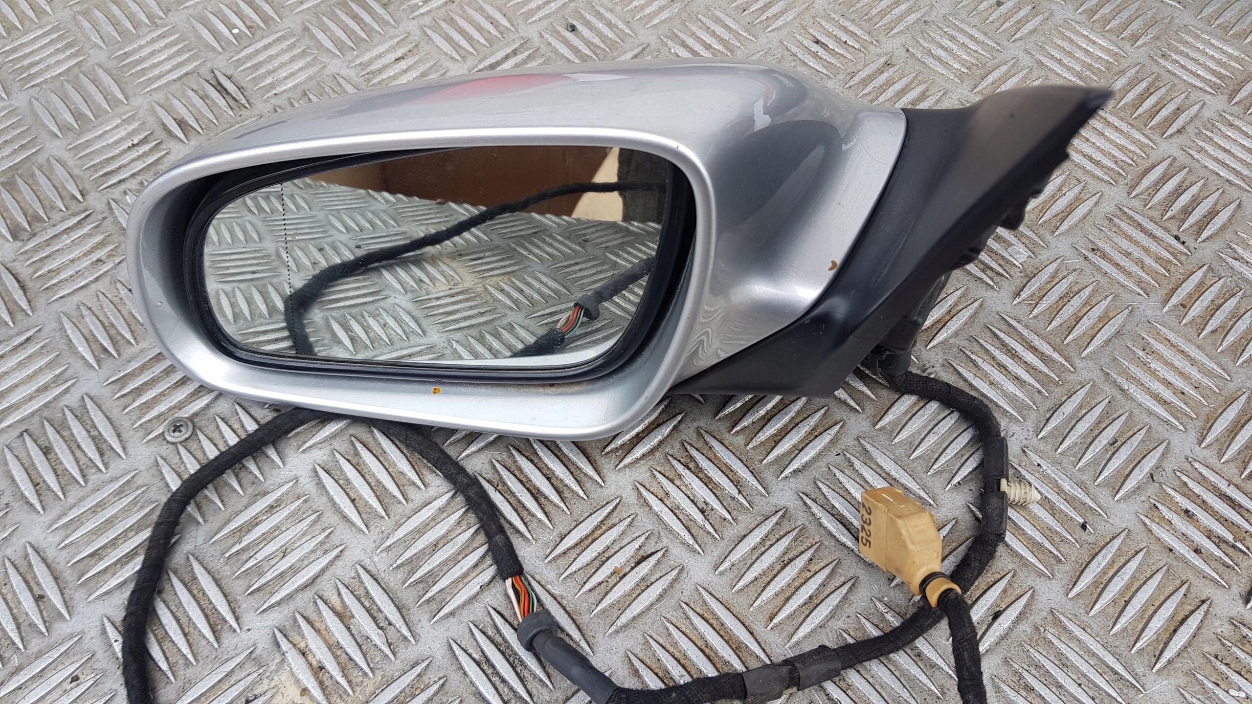 AUDI A8 D3 mirror left 16 PIN LY7W EUROPA