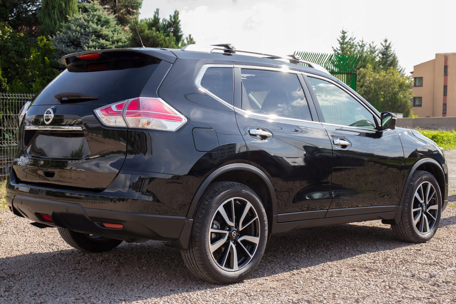 CHLAPACZE 2014+ NISSAN X-TRAIL Producent Venus