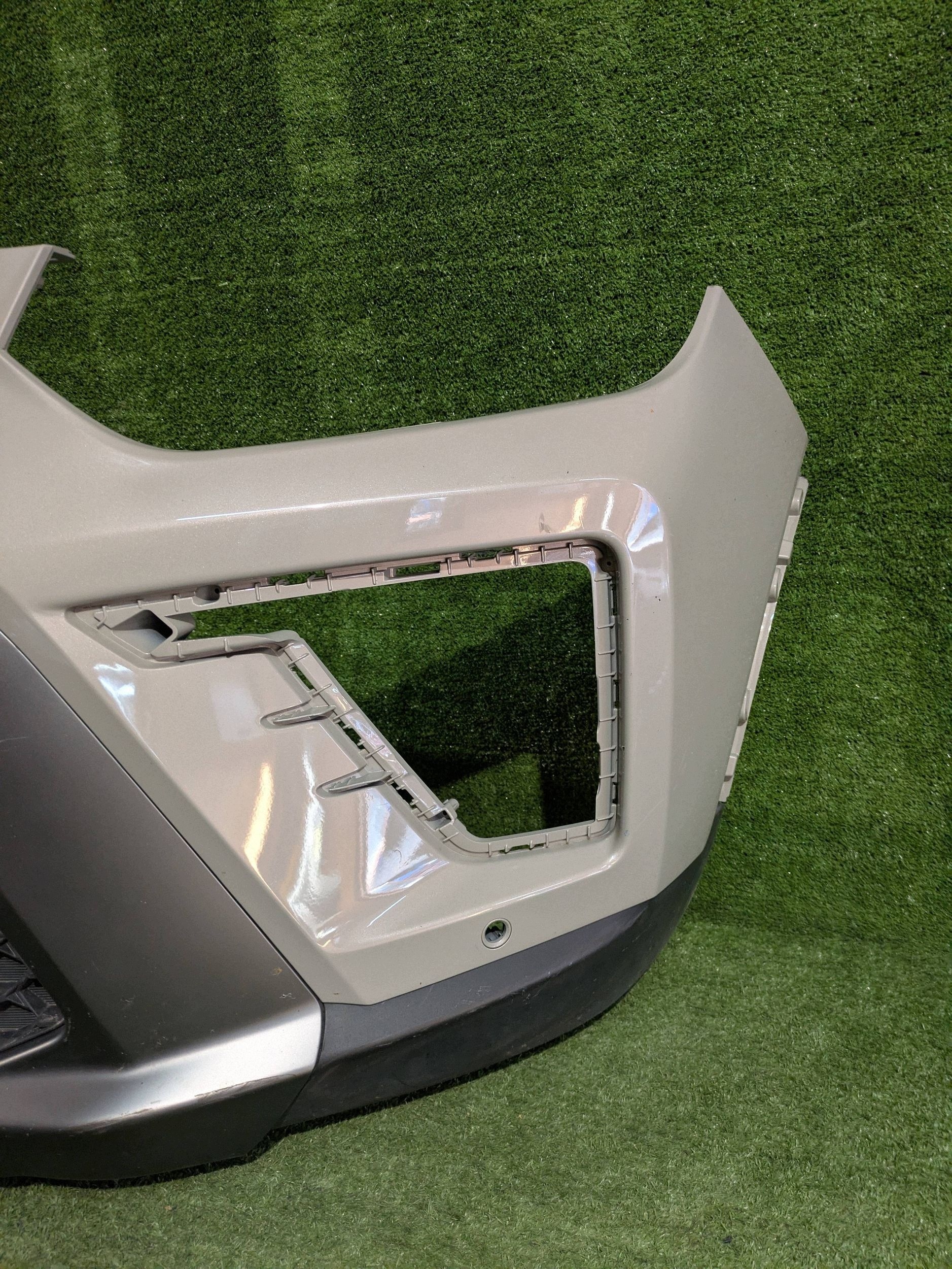 front bumper front SSANGYONG TIVOLI LIFT 24- NR.Z9760