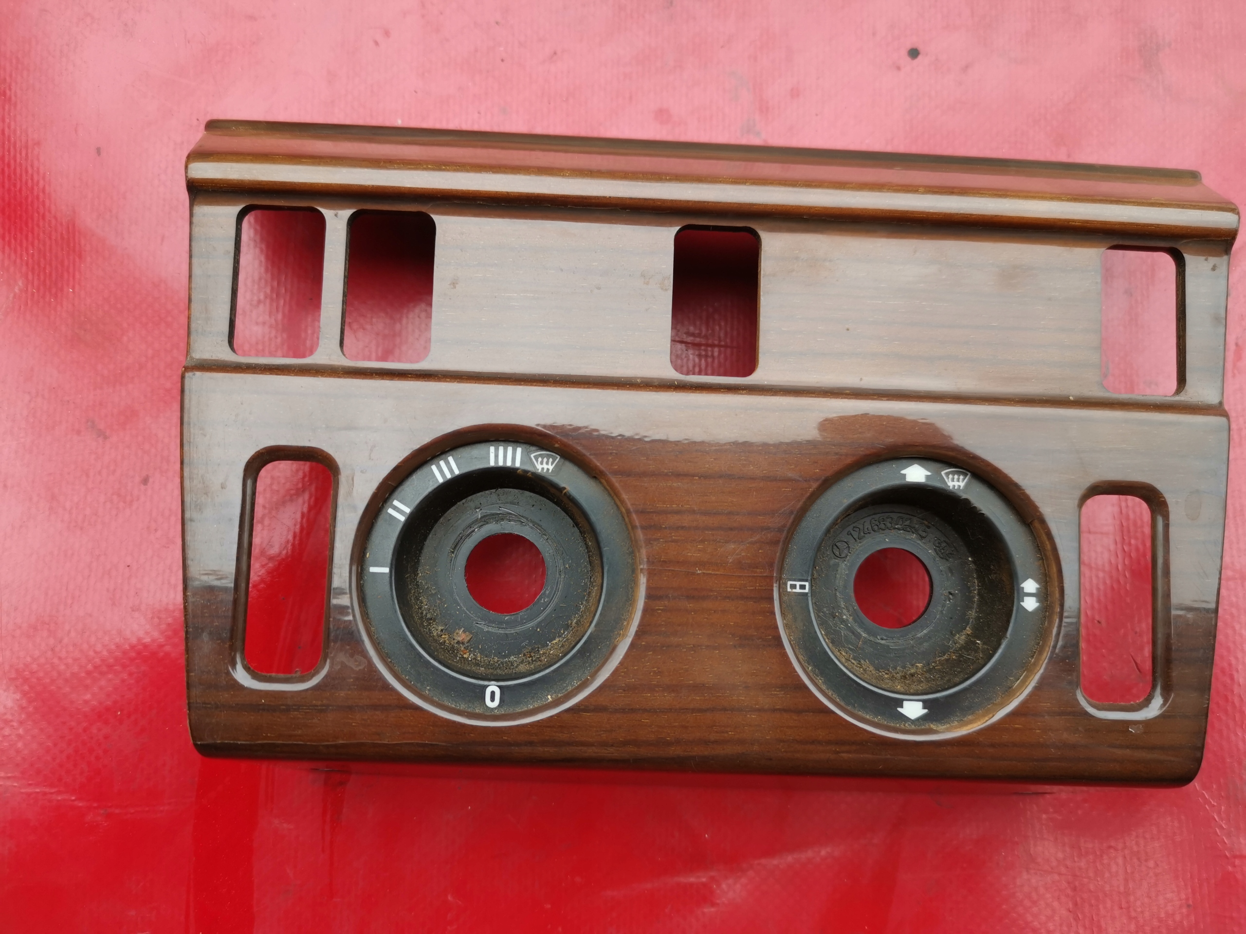 1256556988545631 - mercedes w124 дерево Вітрова панель декор