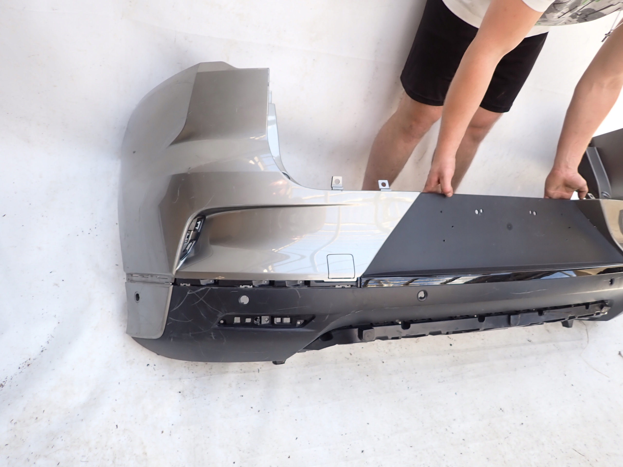 JAGUAR e-PACE 18- Paraurti posteriore posteriore PDC J9D3-17926-A