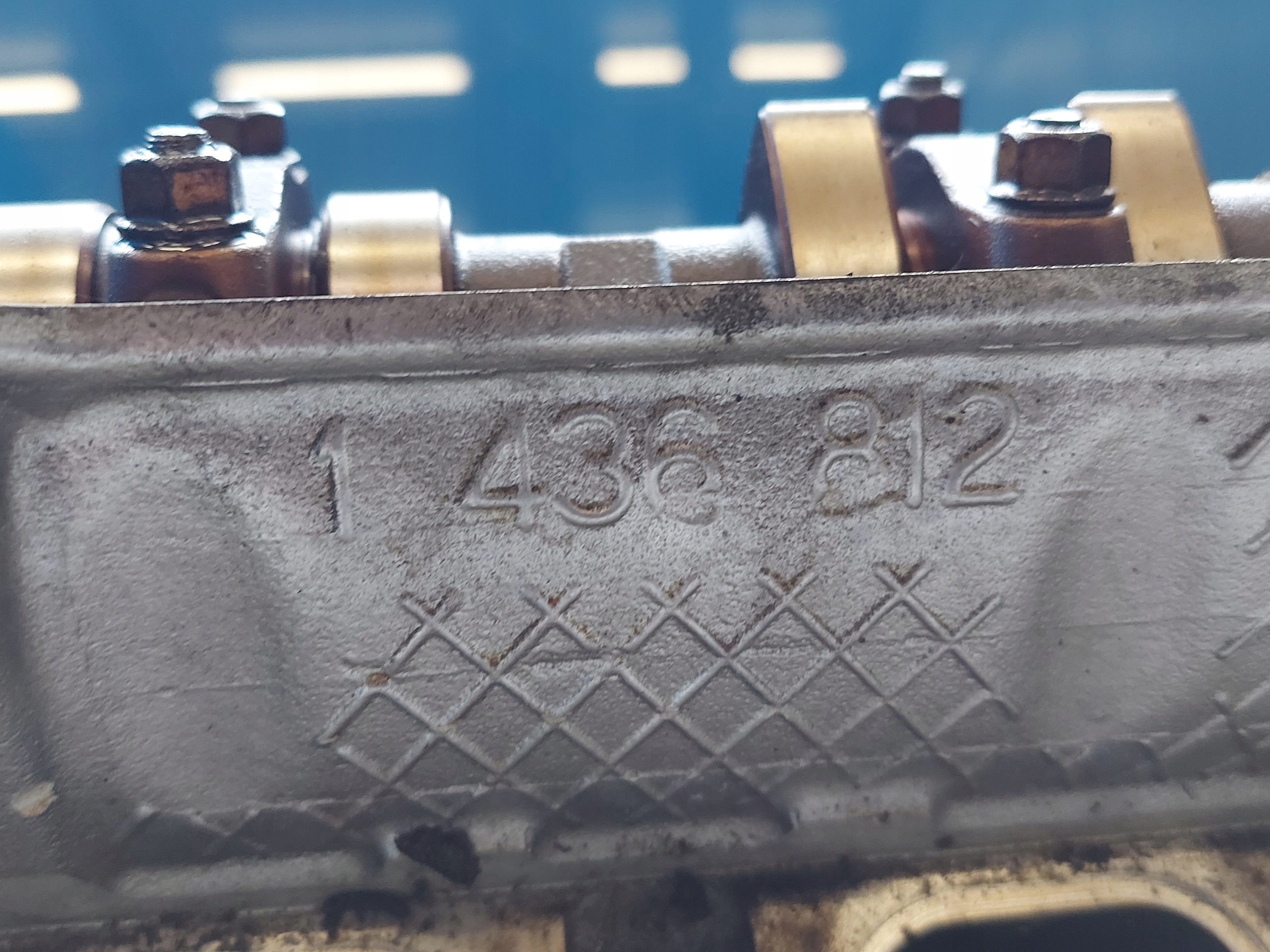 head. BMW E39 2.2 R6 1436812