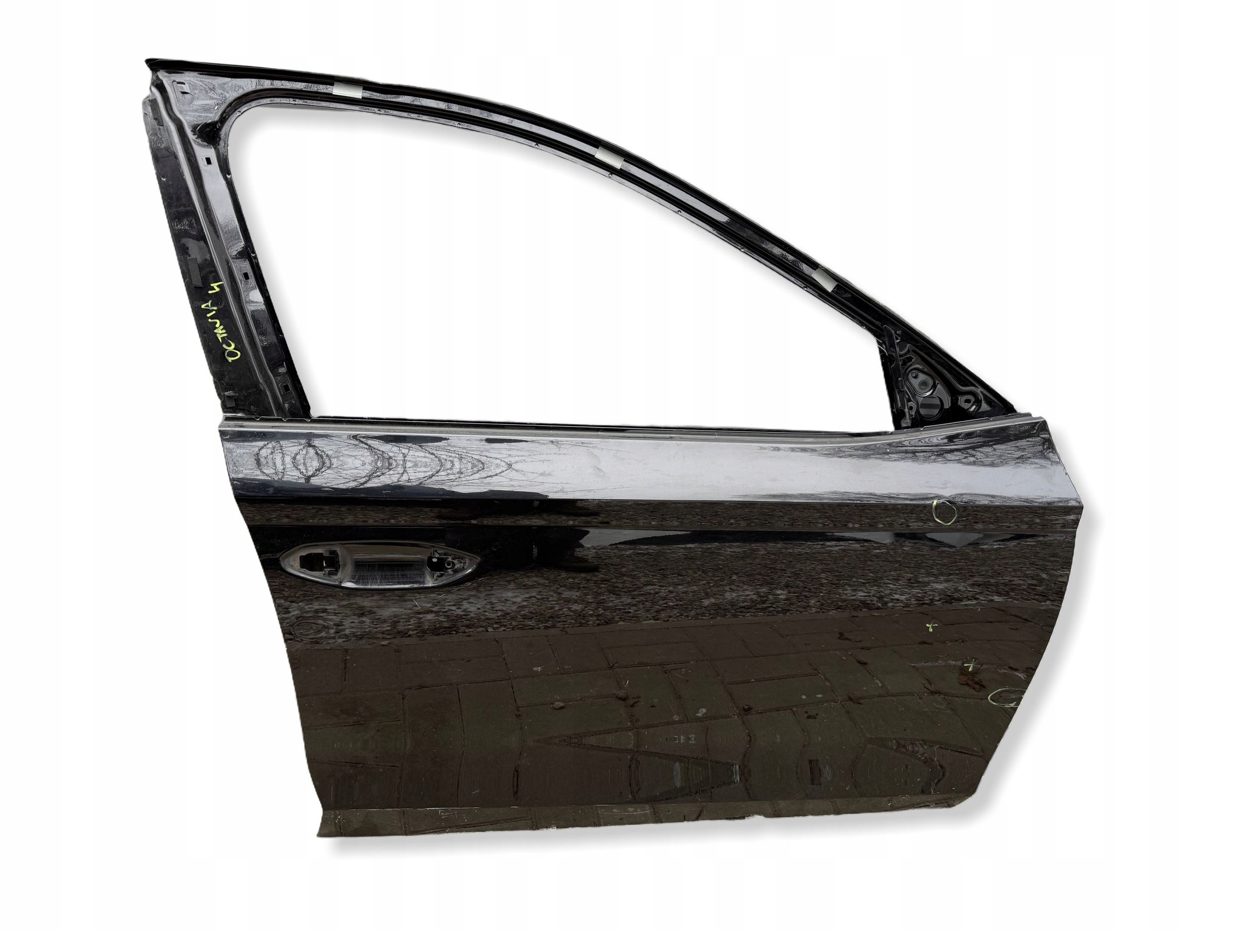 Skoda Octavia Mk4 IV door right front front