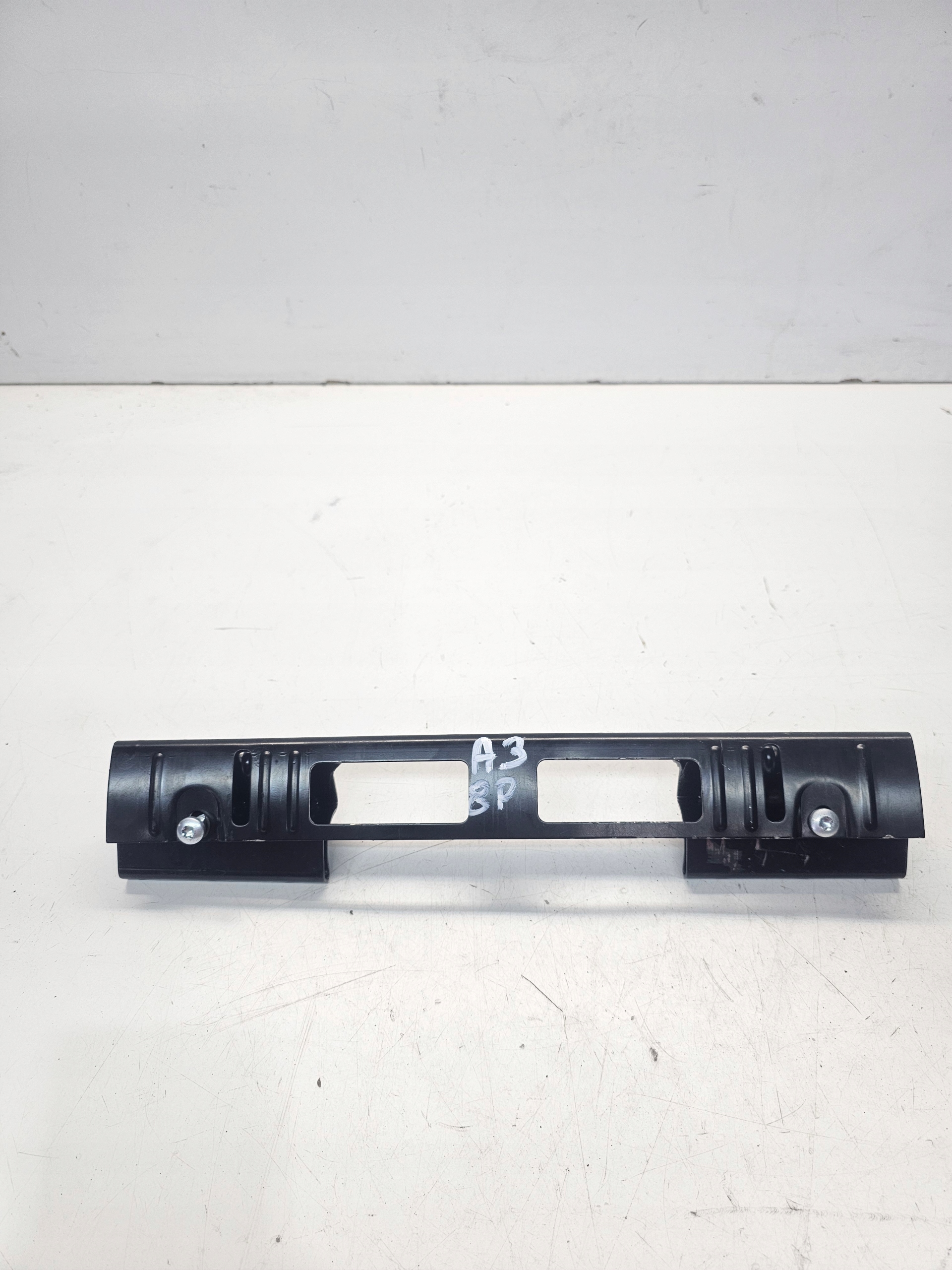 držač ISOFIX prednji dio AUDI A3 8P LIFT 8329652C