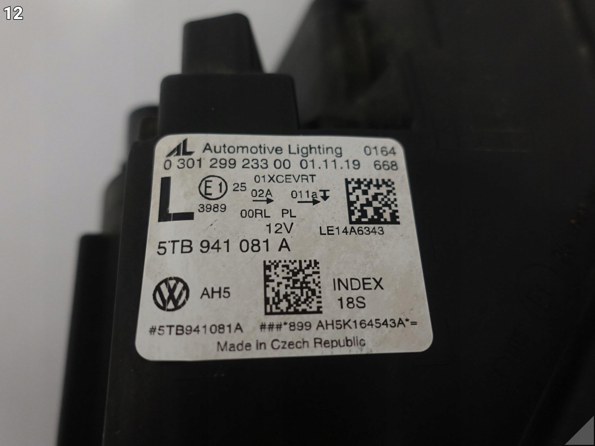 vw TOURAN 5TB (II поколение) 15- фара full led левая передняя европа *081A*