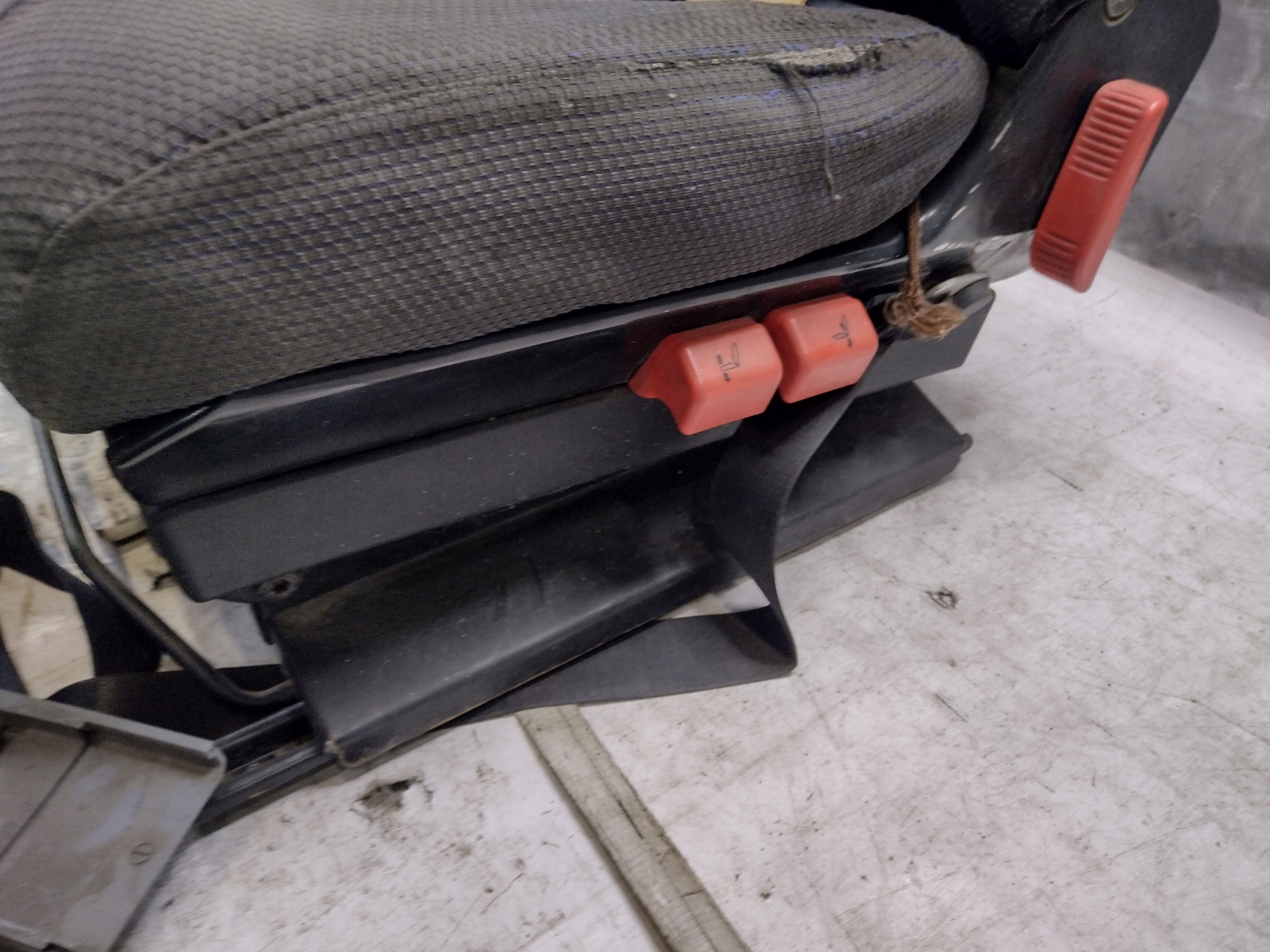 кресло водители MERCEDES SPRINTER и W903 РЕСТАЙЛИНГ