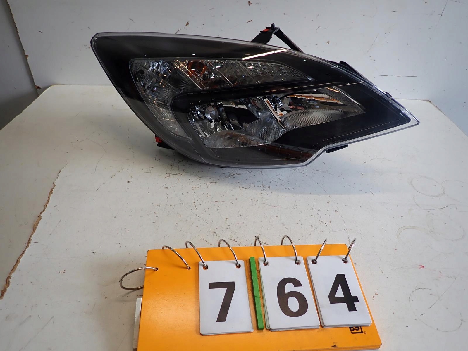 light front front right OPEL MERIVA B 2010-2013