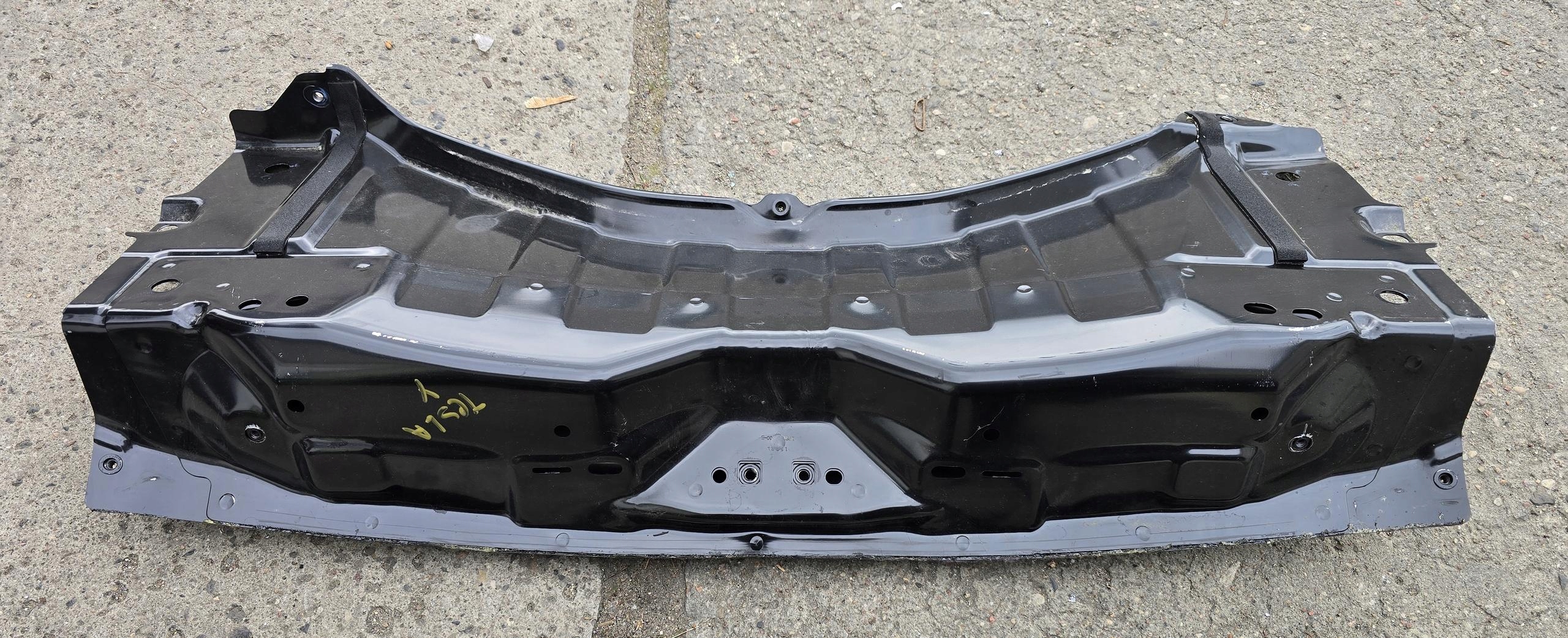 rear panel rear part pillar TESLA MODEL Y 111