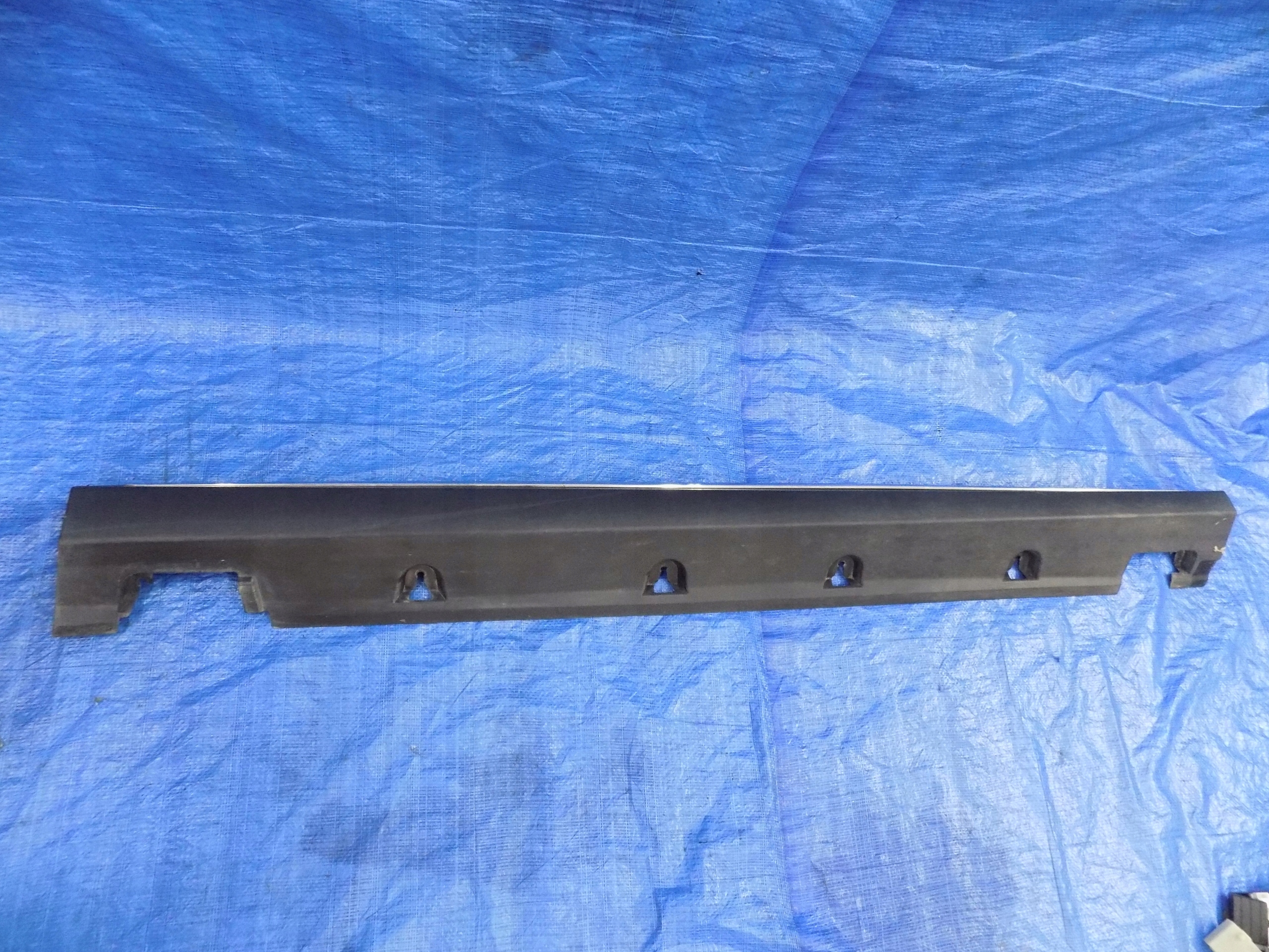 moulding threshold right CHROM MERCEDES ML W166 13R