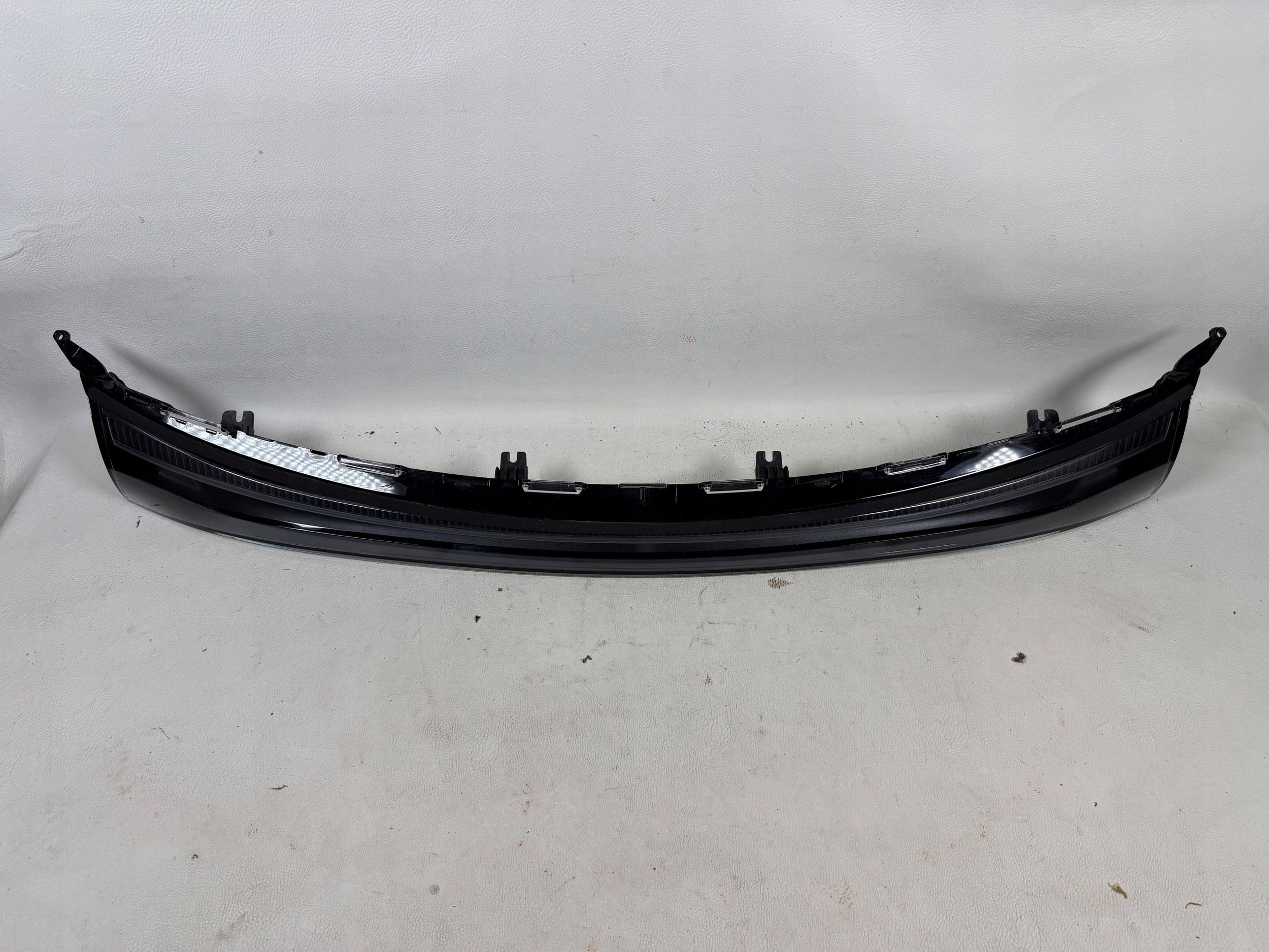 Mercedes CLA A174 cap front front