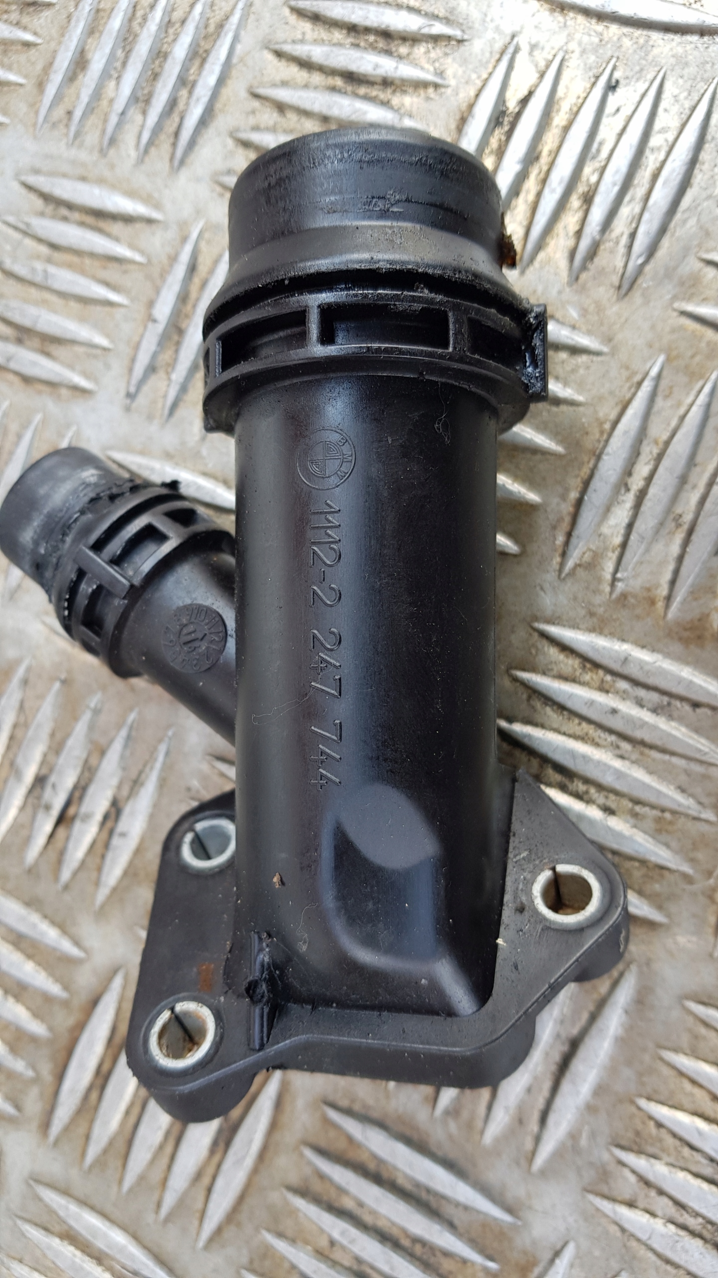 BMW E39 E46 E90 530D spojka vody