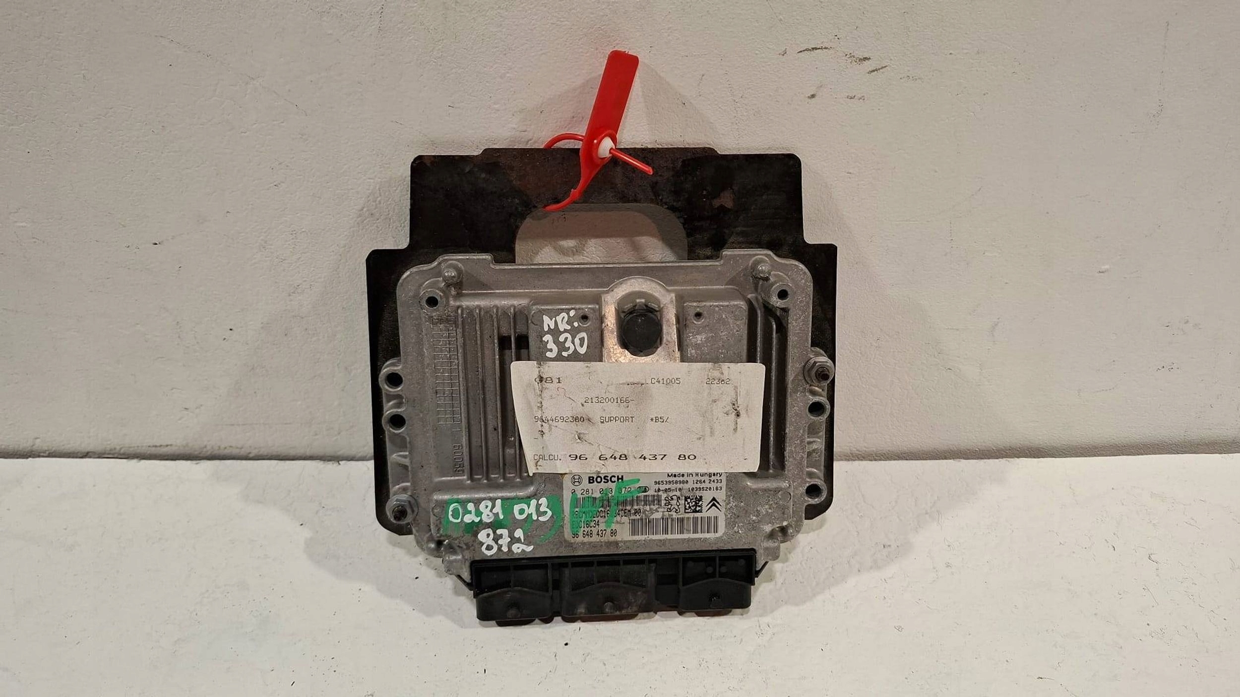 control unit of the engine computer 0281013872 Citroen Peugeot 1.6 HDI