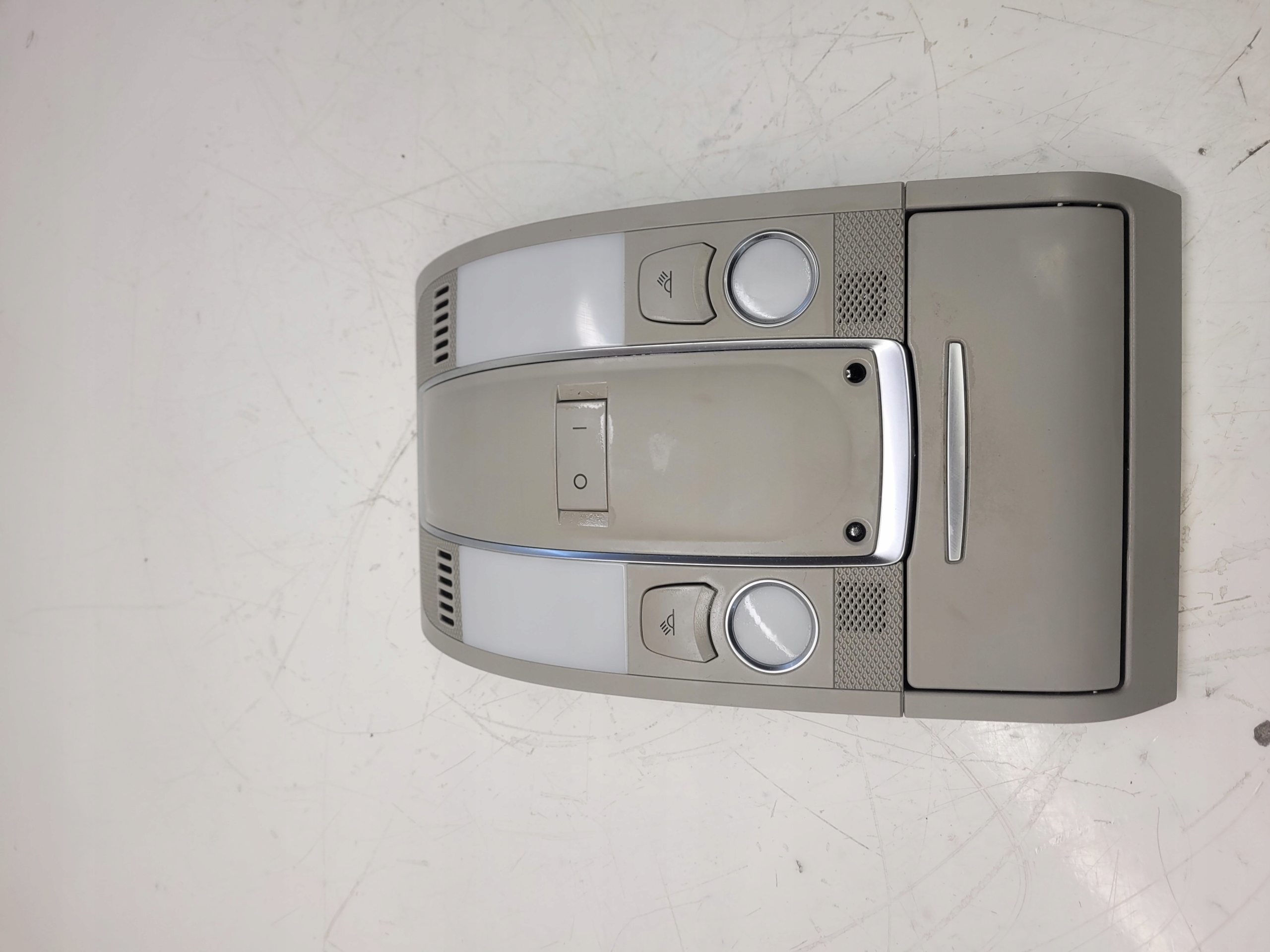 light OSWIETLENIE cabs AUDI Q7 4L 4L0947135F