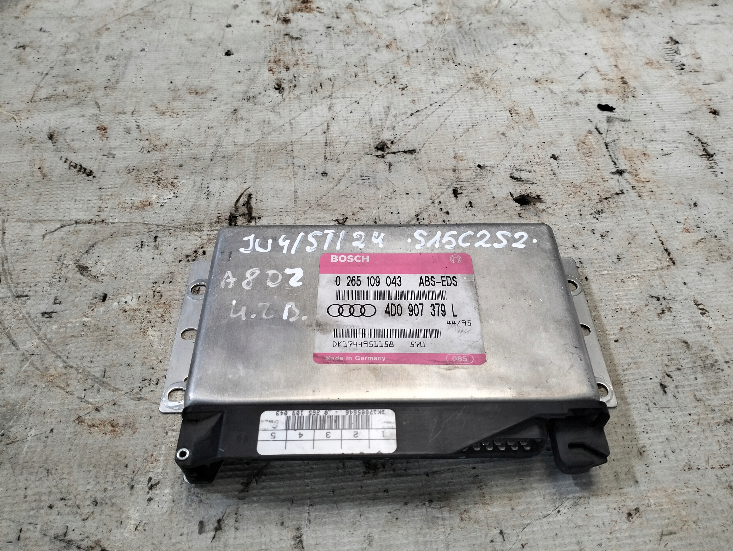 module control unit ABS AUDI A8 D2 4.2 B 0265109043 4D0907379L