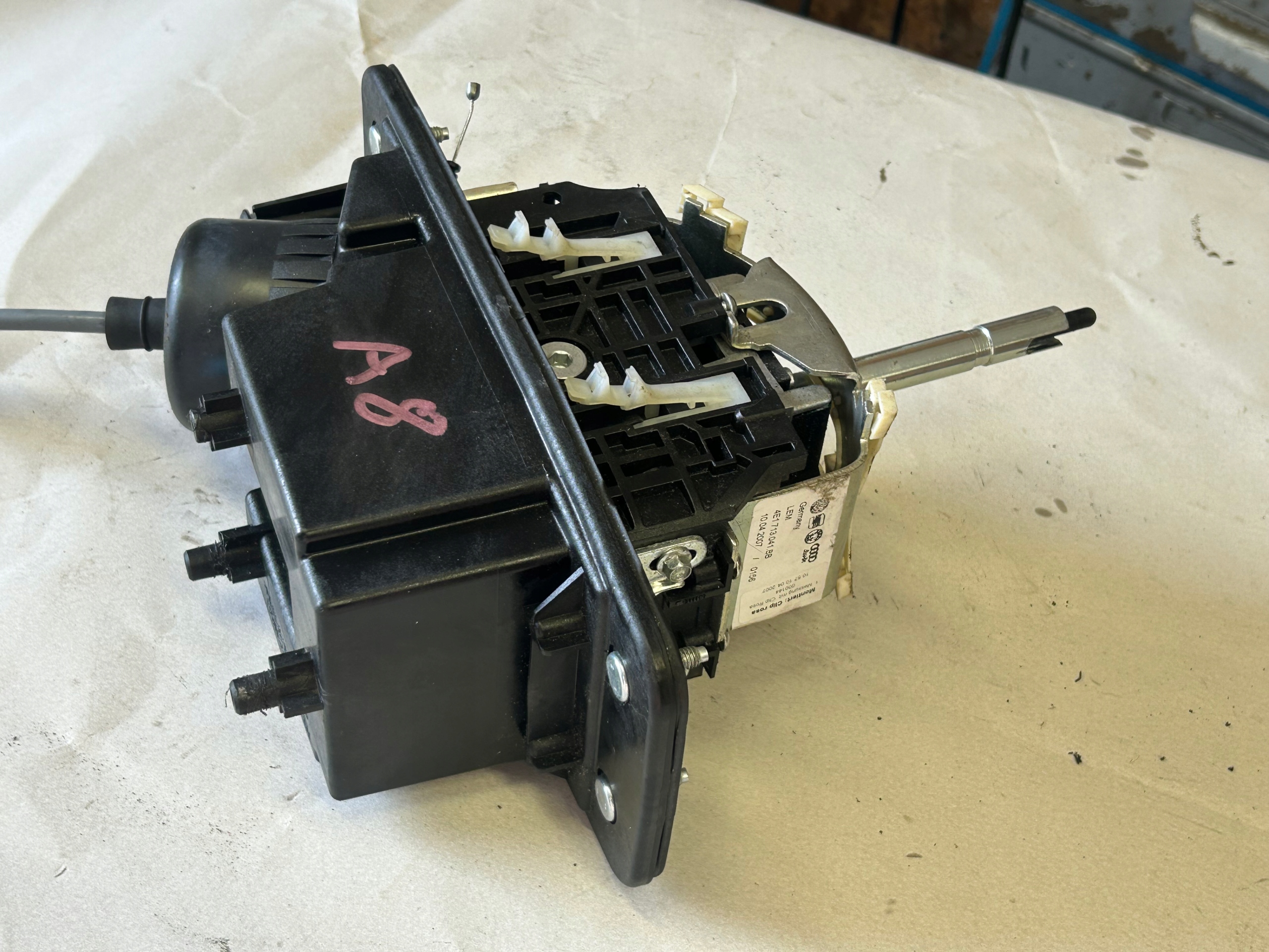 AUDI A8 D3 Schaltkulisse getriebe 4E1713041BB