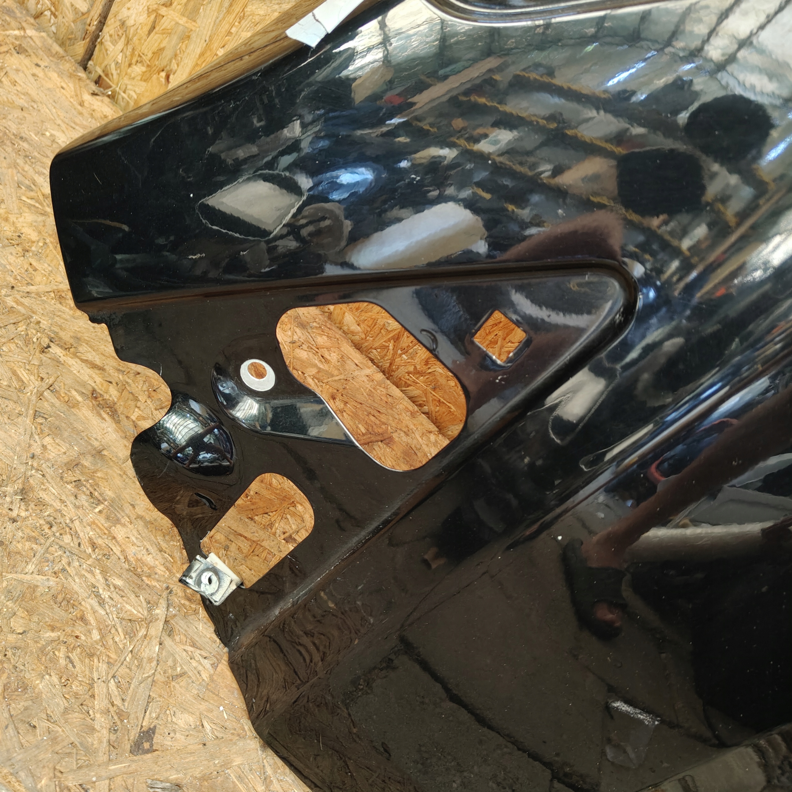 fender front front right FORD CUSTOM MK8