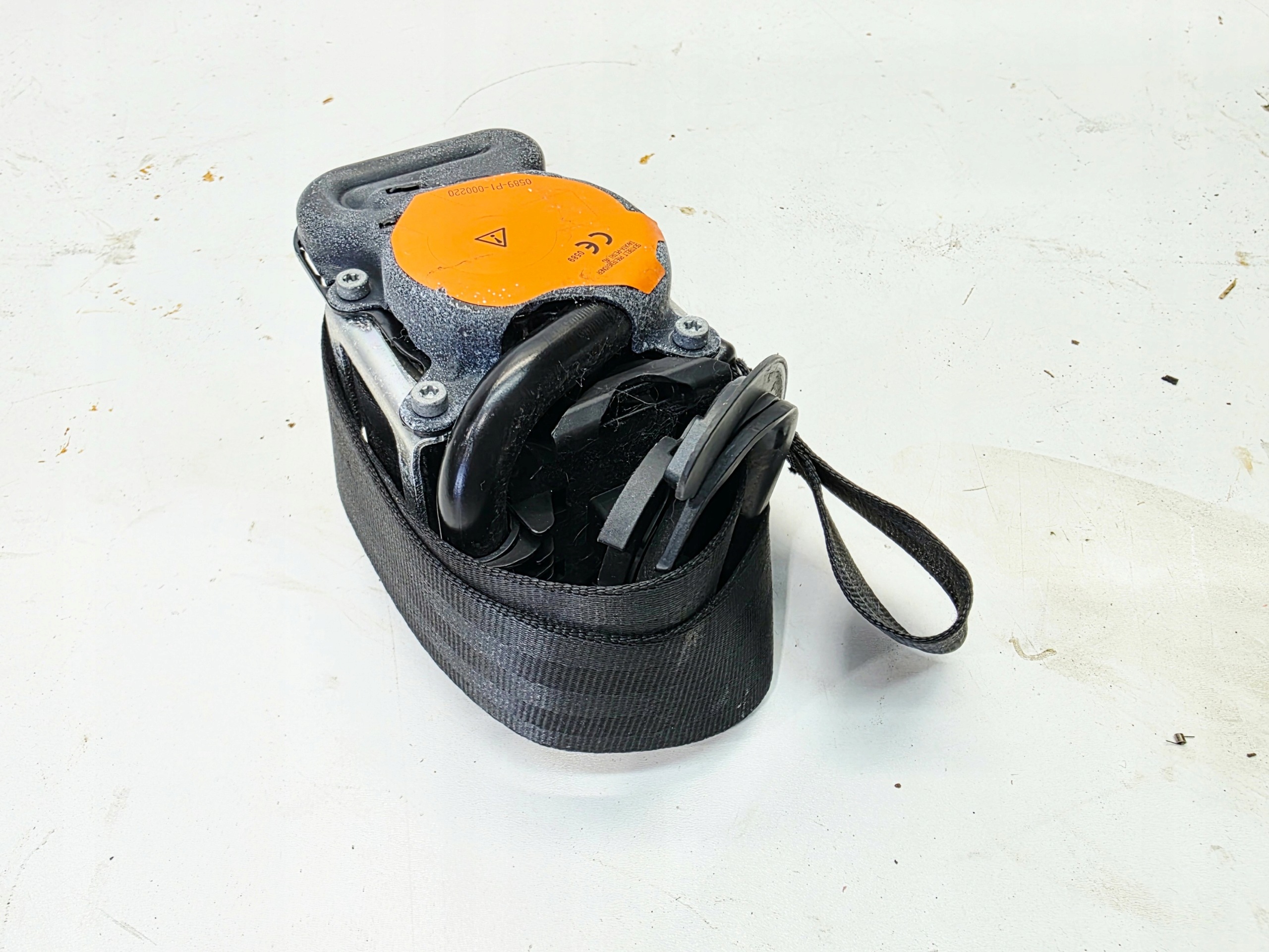 tension belt safety right front AUDI A3 8V 8V3857706D